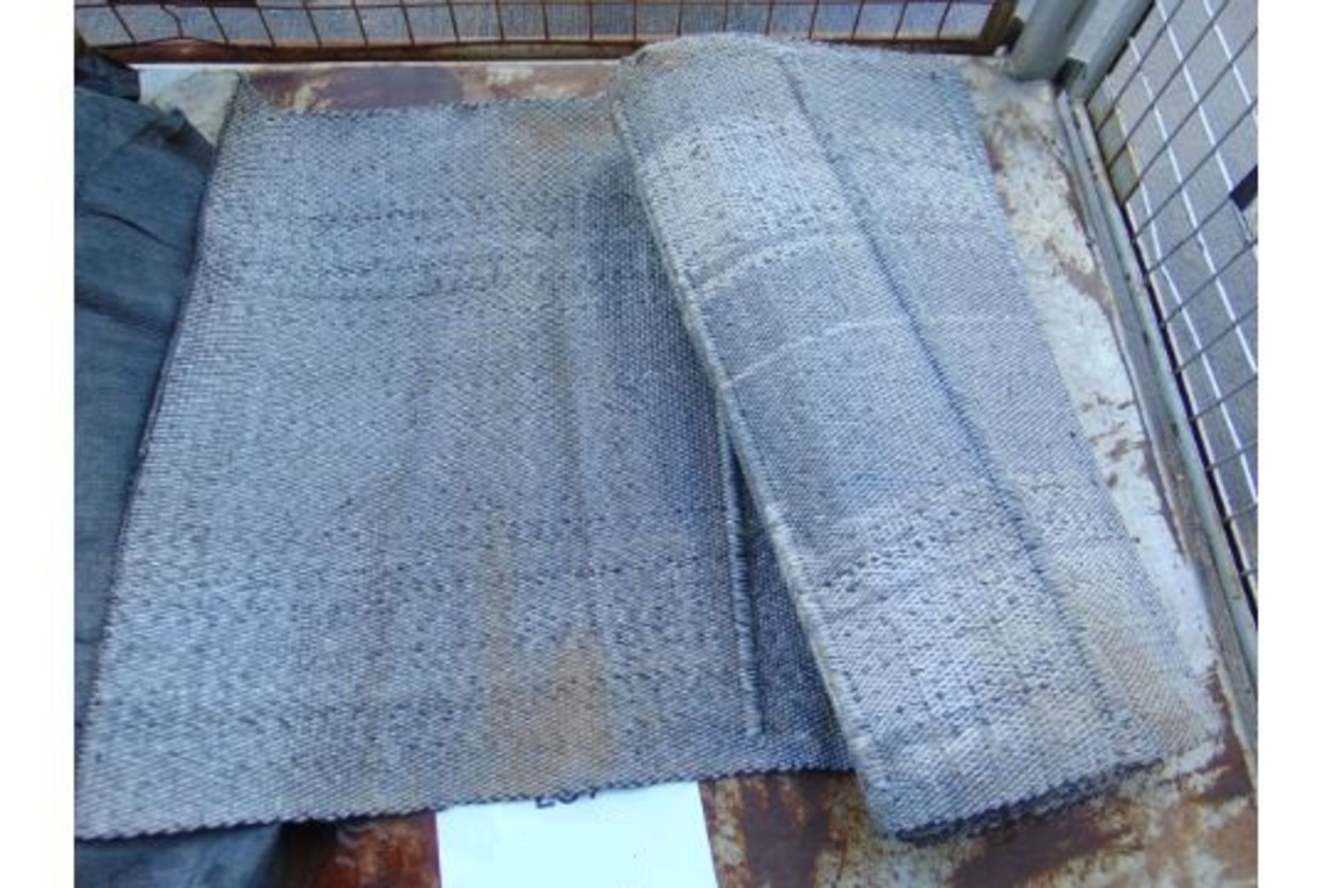 2x Land Rover Bog/Sand Recovery Mats - Image 2 of 4