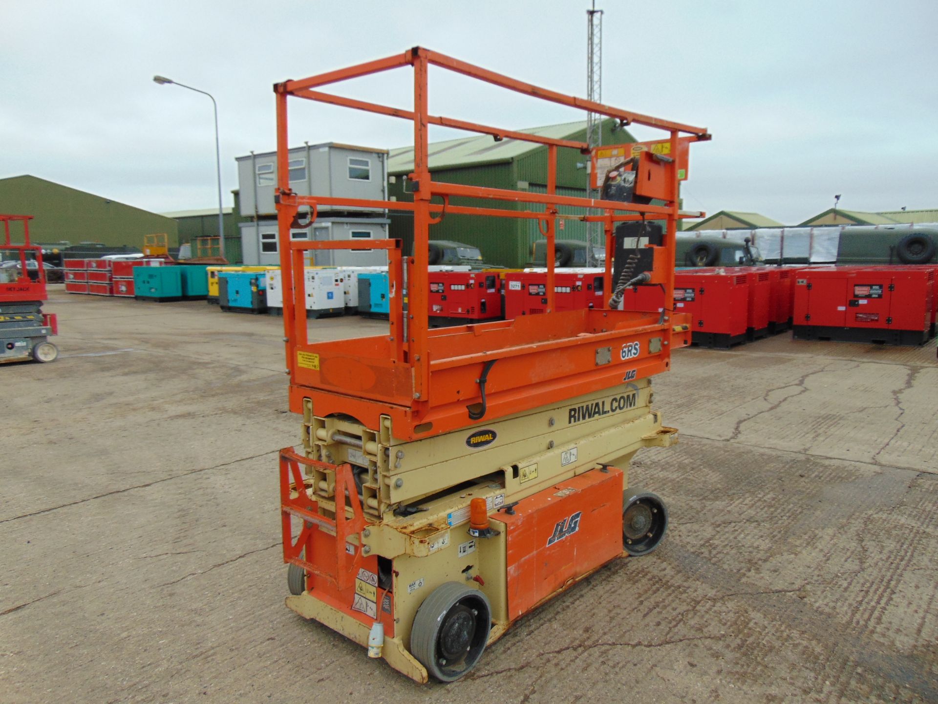 JLG 6RS Electric Scissor Lift - Bild 6 aus 12