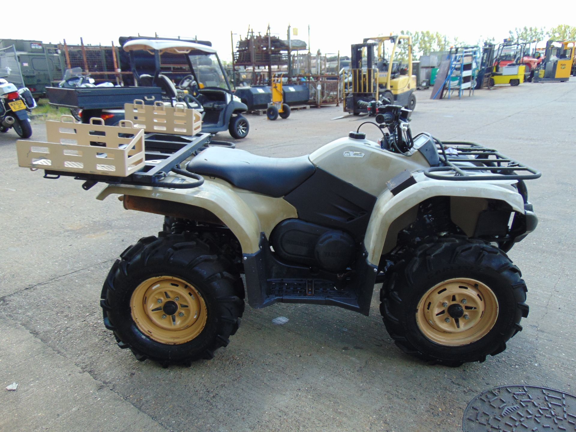 Military Specification Yamaha Grizzly 450 4 x 4 ATV Quad Bike Showing 223 hrs - Image 6 of 23