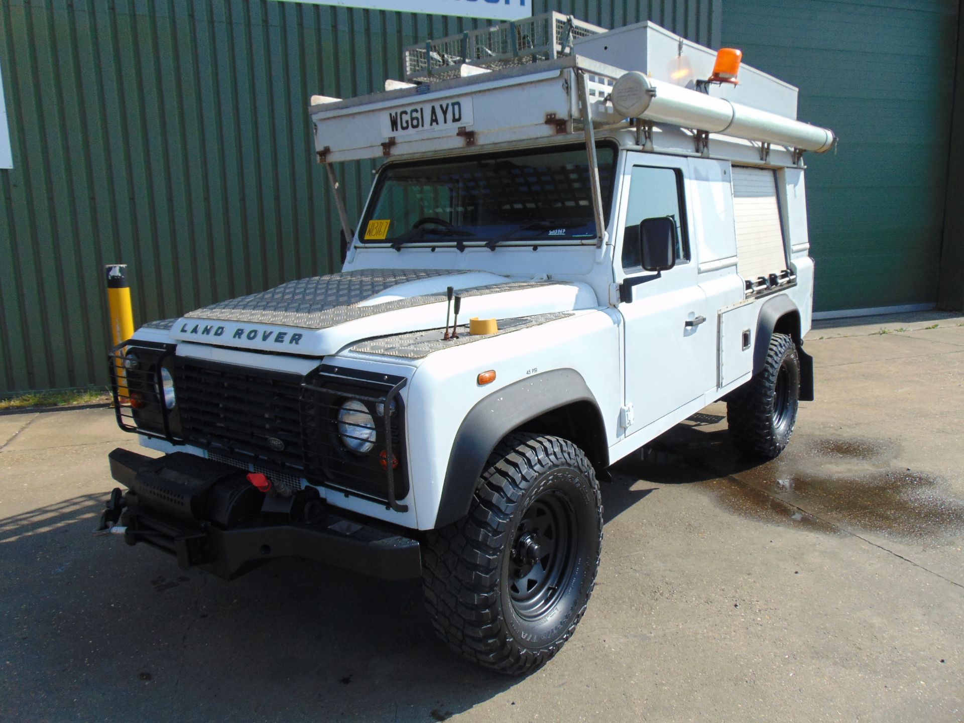 2011 Land Rover Defender 110 Puma hardtop 4x4 Utility vehicle (mobile workshop) with hydraulic winch - Image 3 of 53