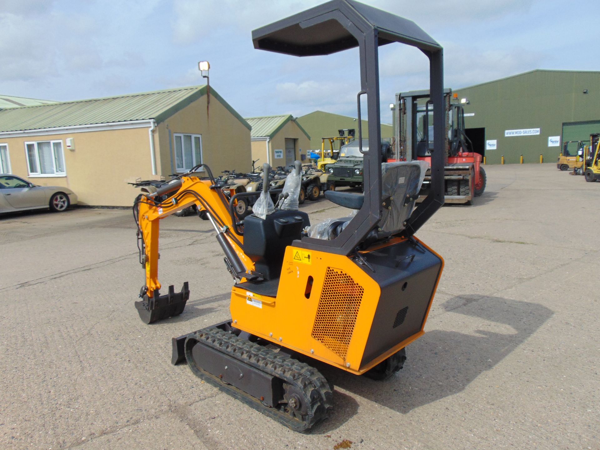 NEW UNUSED 2022 XN10 Mini Excavator - Image 5 of 21