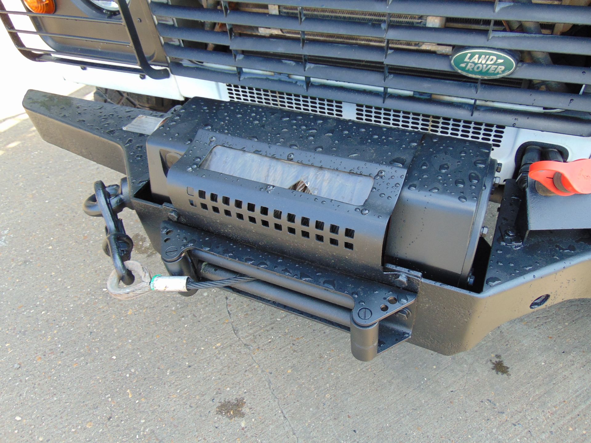 2011 Land Rover Defender 110 Puma hardtop 4x4 Utility vehicle (mobile workshop) with hydraulic winch - Image 15 of 53