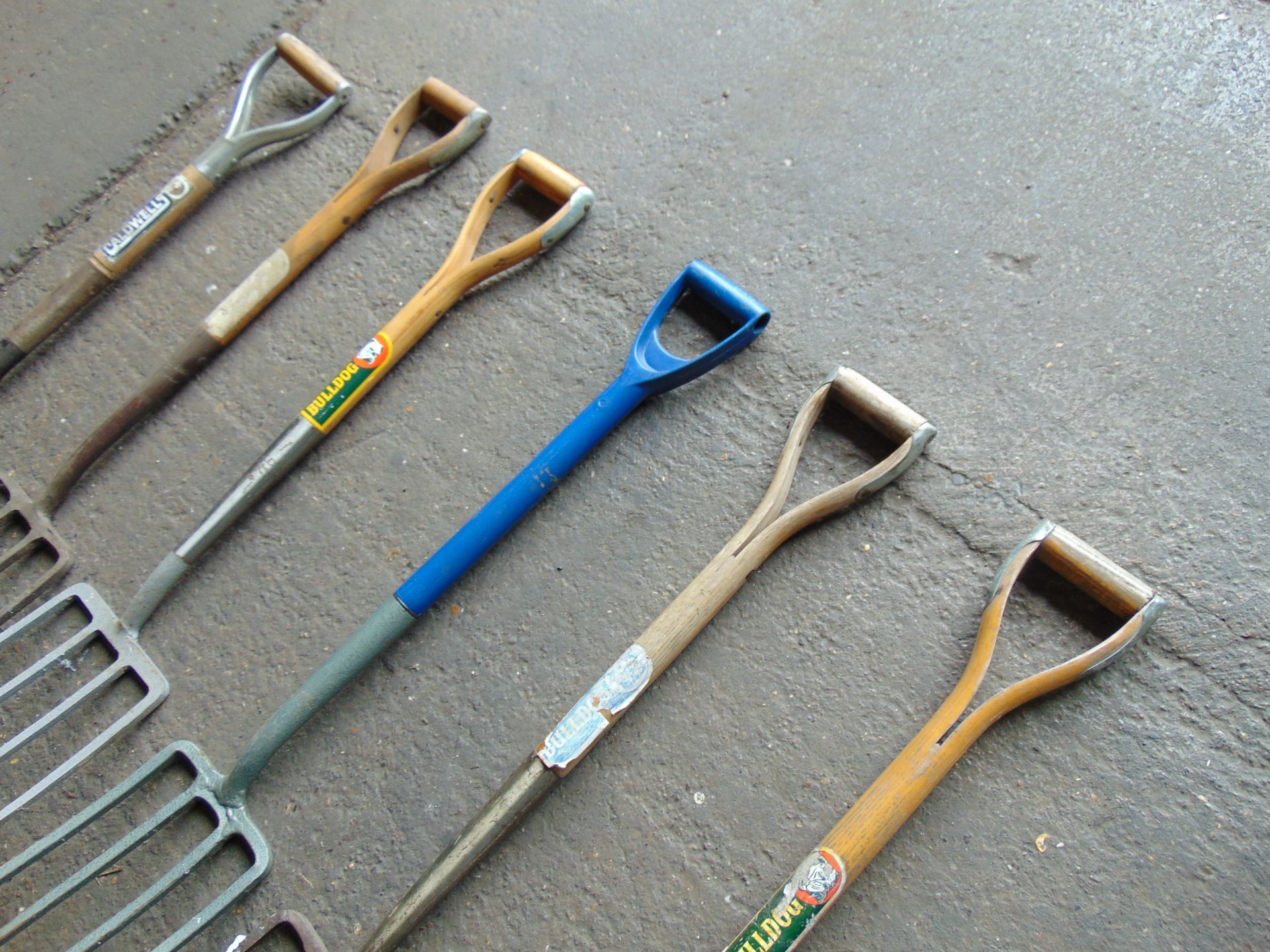 6x D Handle Digging Forks MoD Reserve Stock - Image 4 of 4