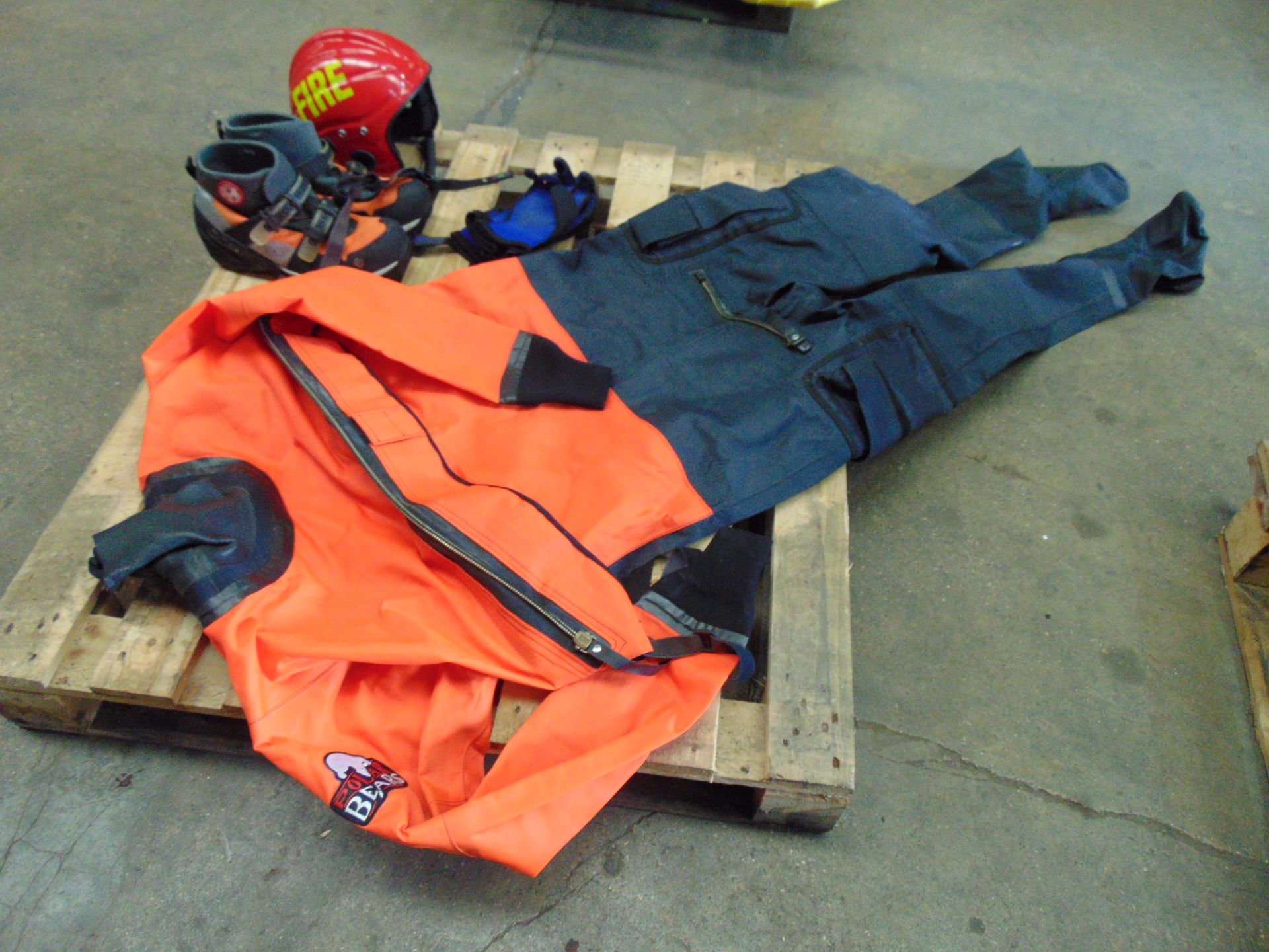 Scuba Divers Kit inc Polar Bears Dry Suit, Boots, Gloves, Helmet - Image 2 of 12