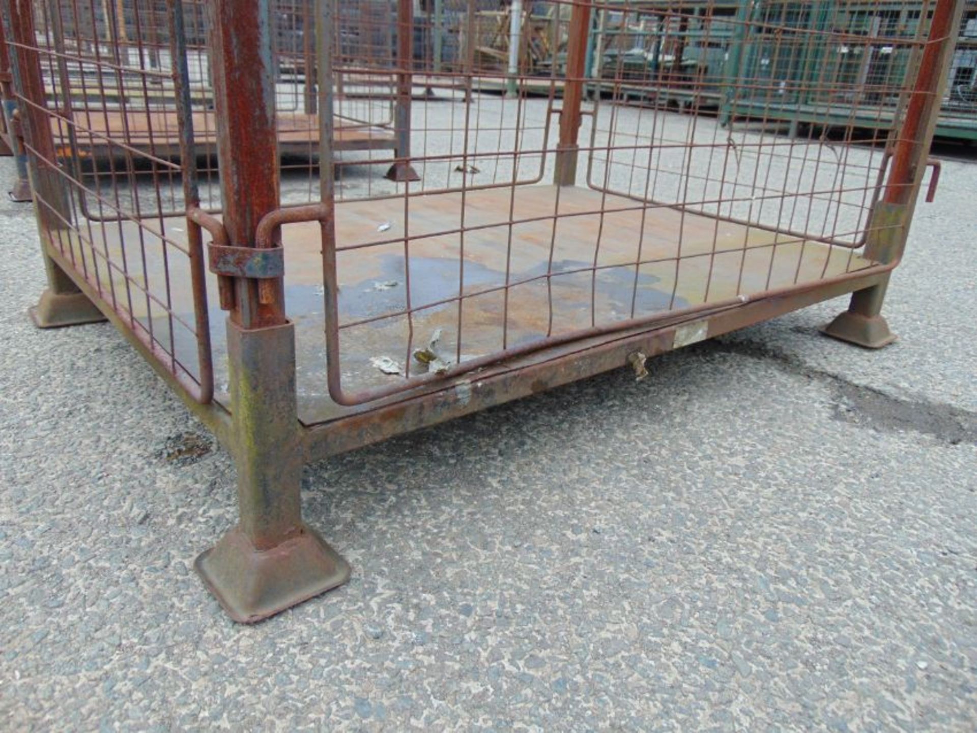 Steel Stacking Stillage with removeable sides and corner posts - Image 3 of 3