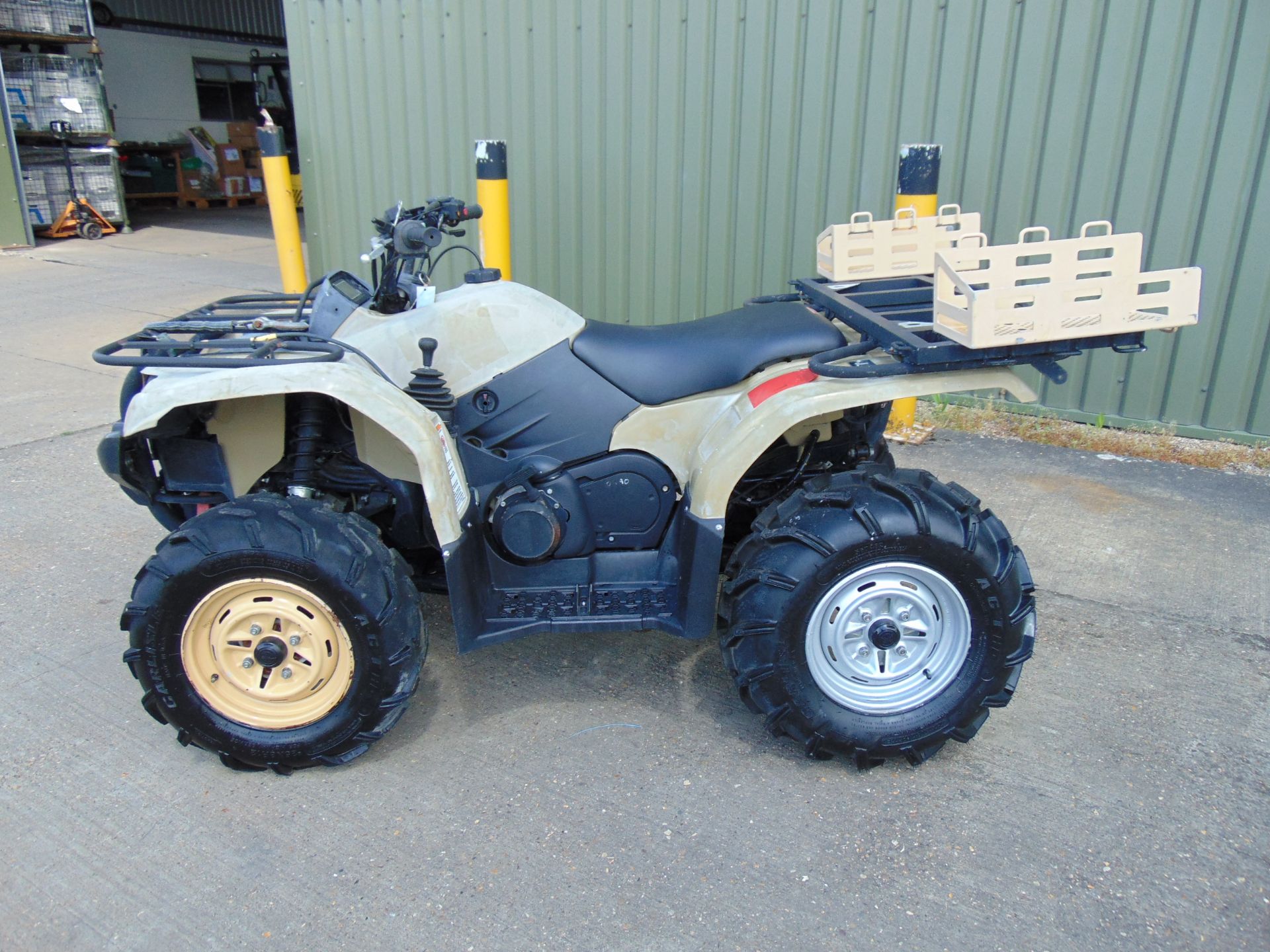 Military Specification Yamaha Grizzly 450 4 x 4 ATV Quad Bike Showing 223 hrs - Image 7 of 23