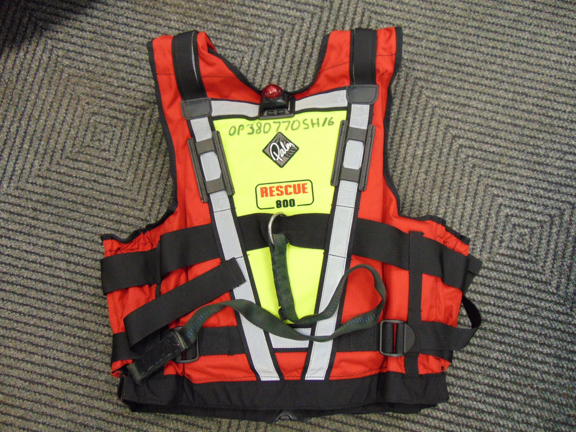 Palm Professional Rescue 800 Buoyancy Aid - PFD Personal Floatation Device Size L/XL - Image 3 of 4