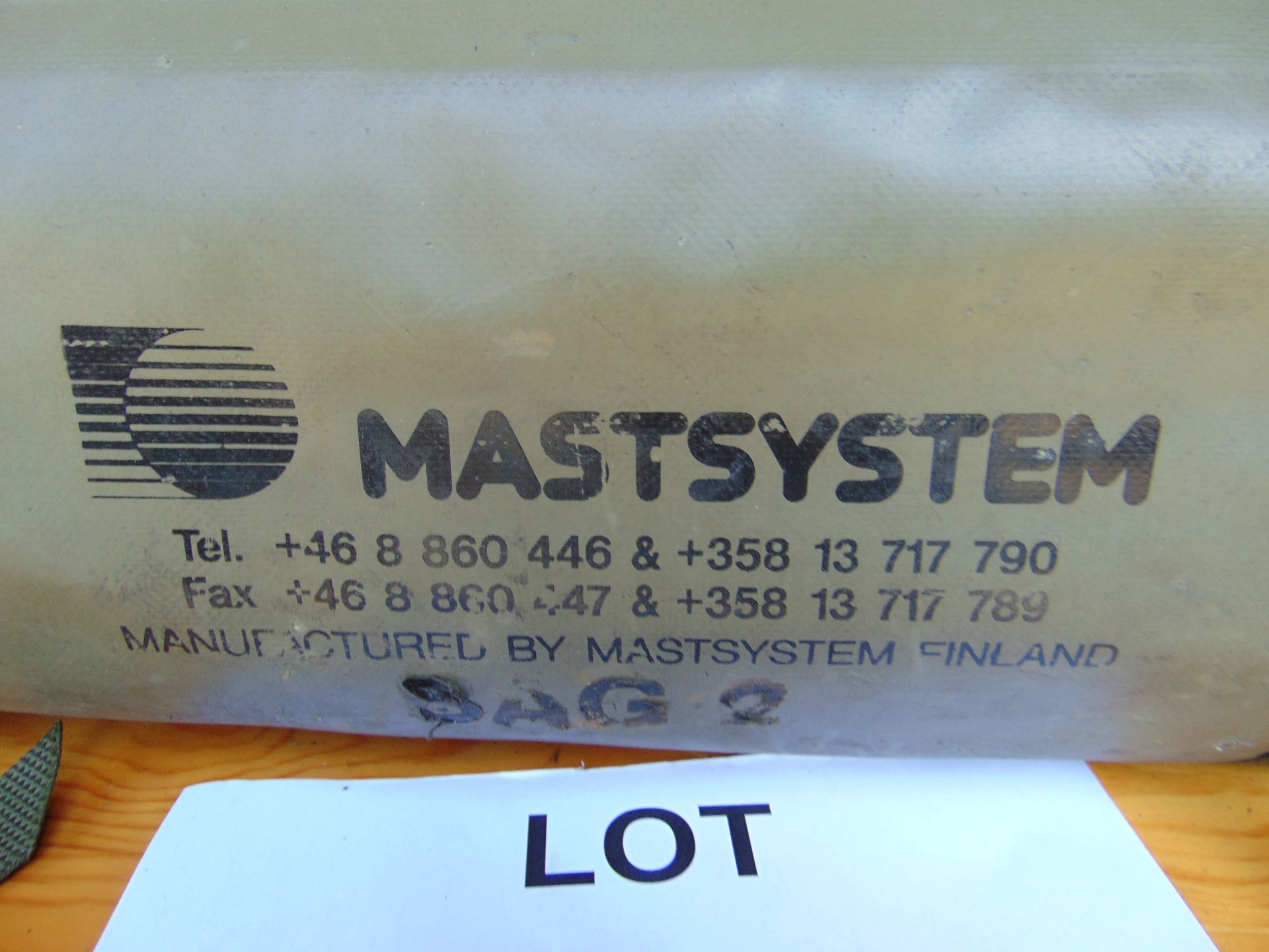 Mast System Antenna Kit in Transit Valise - Image 5 of 6