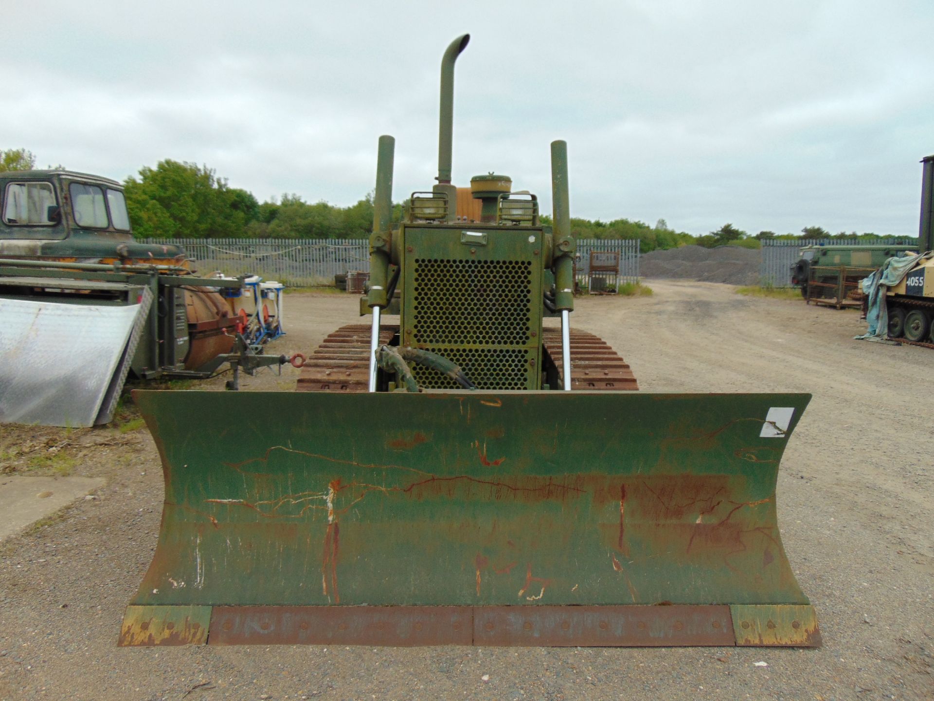 Case 1155E Tracked Drott Loader c/w Winch showing 34 hours - Image 2 of 22