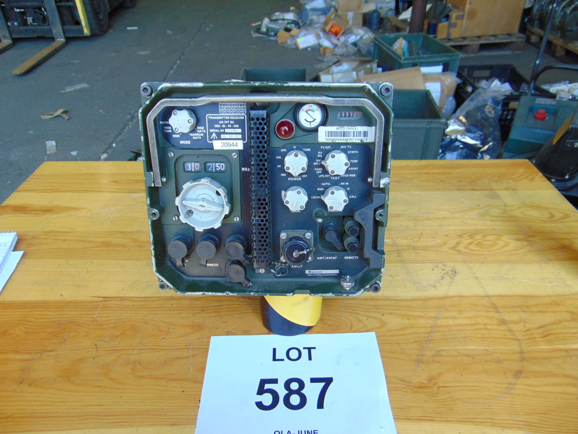 Clansman UK/RT 353 VHF Transmitter Receiver