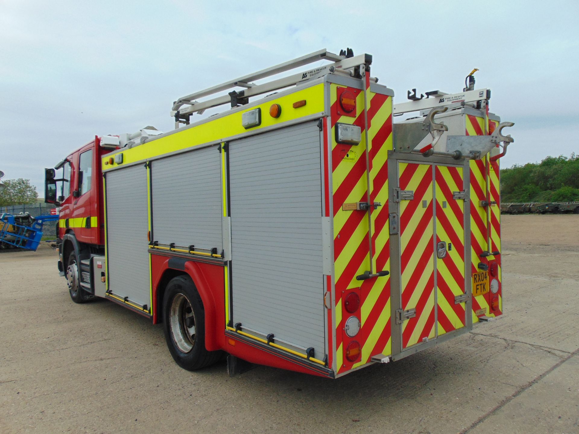 Scania 94D 260 4x2 Fire Engine ONLY 86,885km - Image 10 of 40