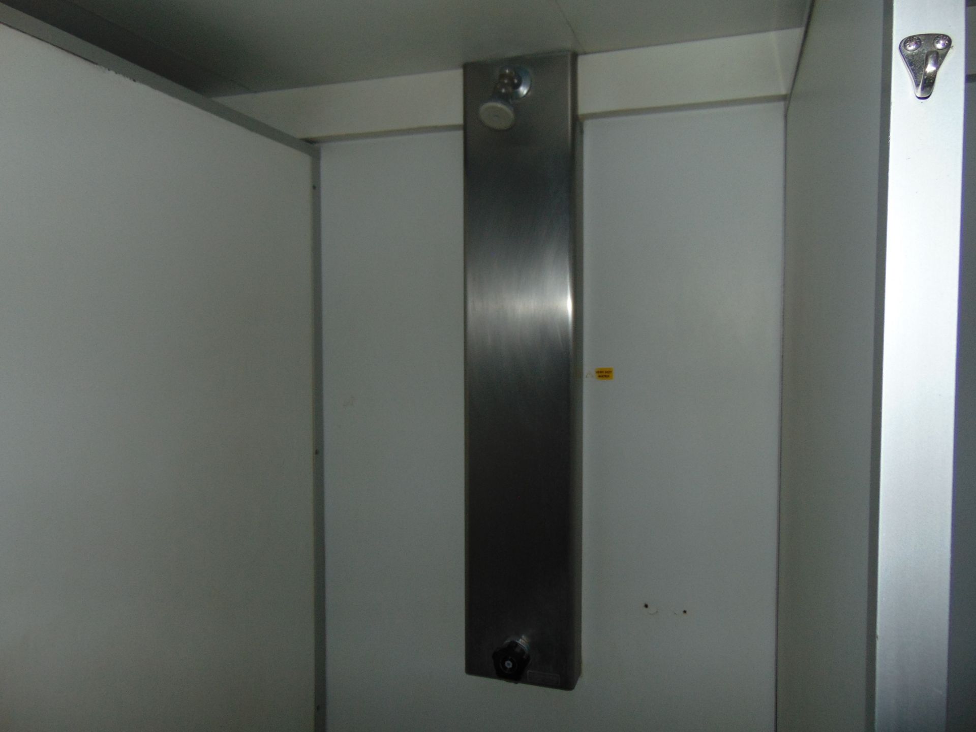 Demountable Front Line Ablution Unit in 20ft Container with hook loader, Twist Locks Etc - Image 25 of 31