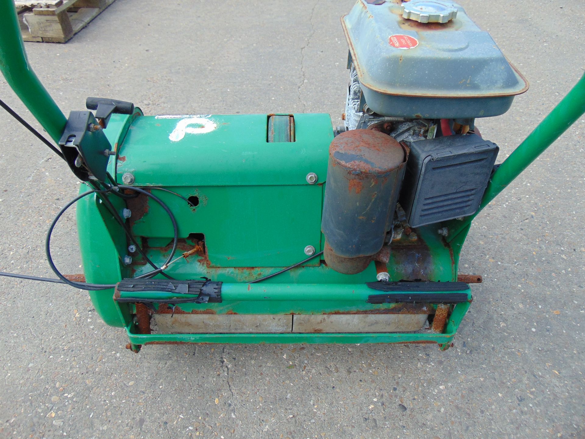 Ransomes Super Certs 51 Self Propelled Petrol Cylinder Mower - Image 4 of 7