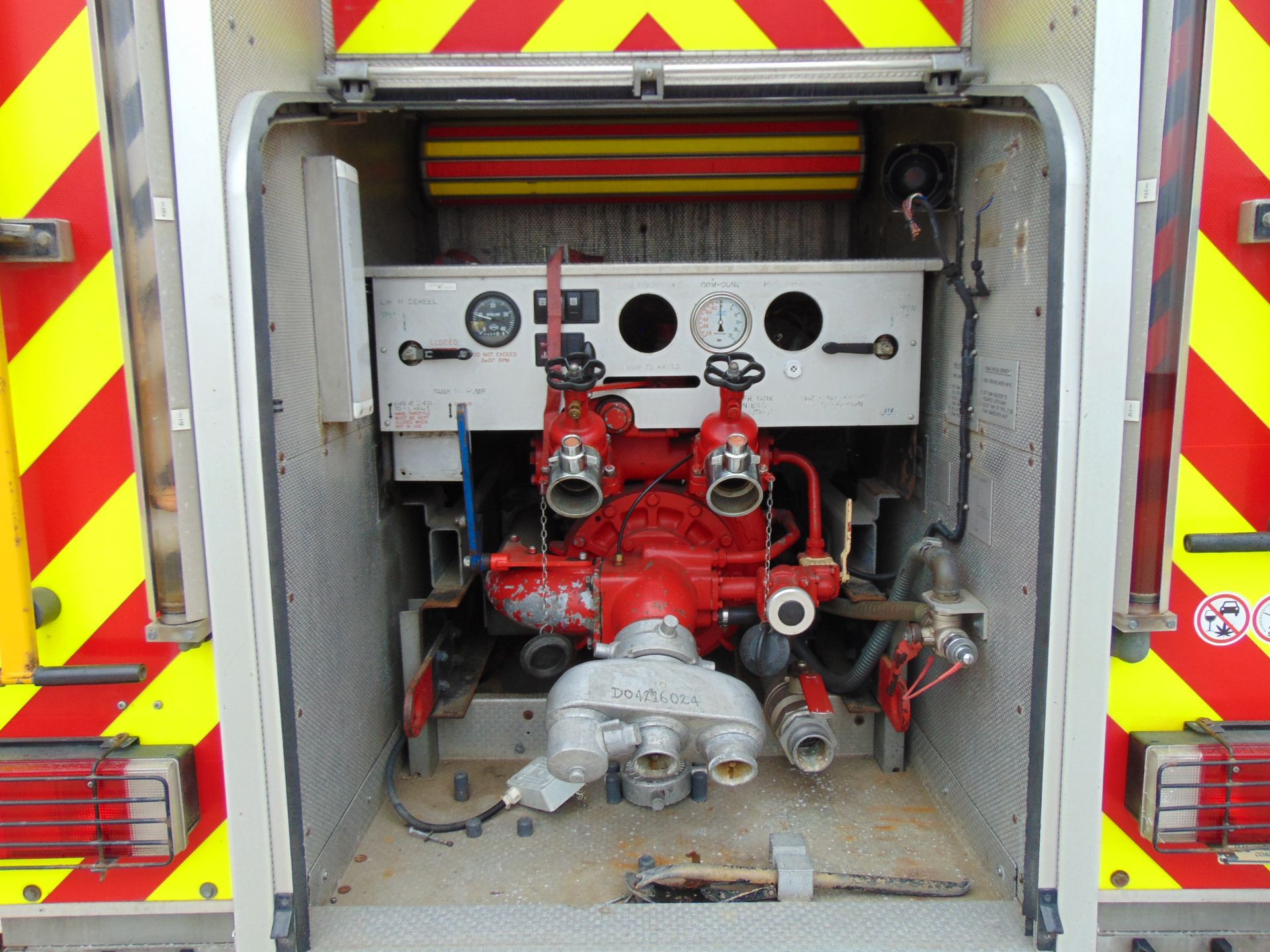 MAN 4x2 Fire Engine C/W Winch ONLY 43,461km - Image 22 of 43