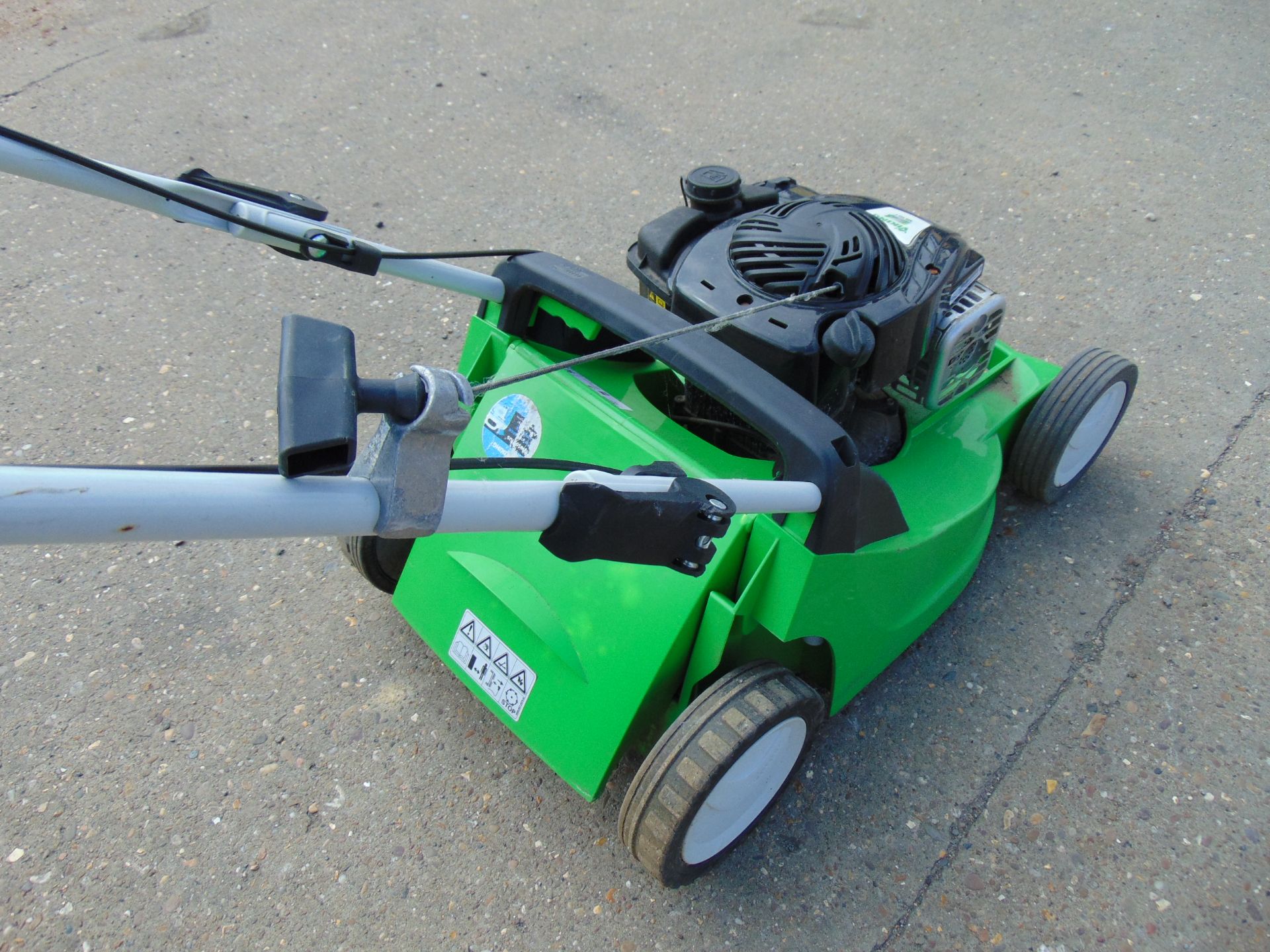 Viking MB 443 T Petrol Lawnmower - Image 8 of 9