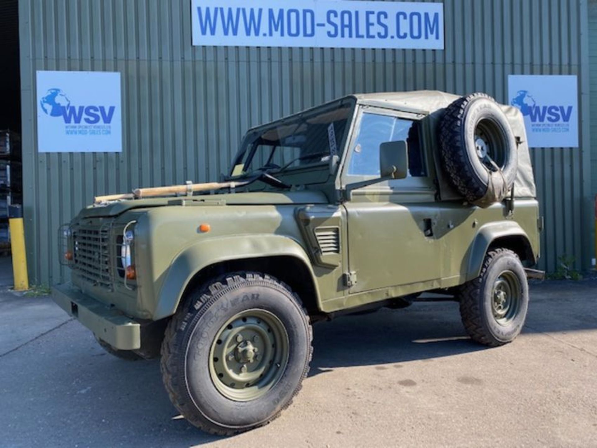 Land Rover Defender 90 Wolf 300TDi Soft Top RHD, TUL Remus upgrade