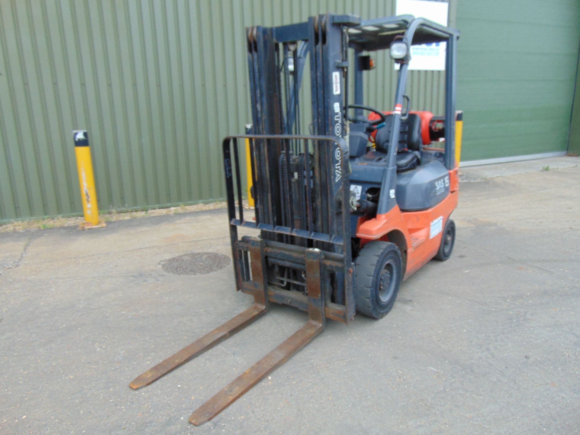Toyota 7FGF15 Container Spec 1500Kg Gas Fork Lift Truck - Image 2 of 16