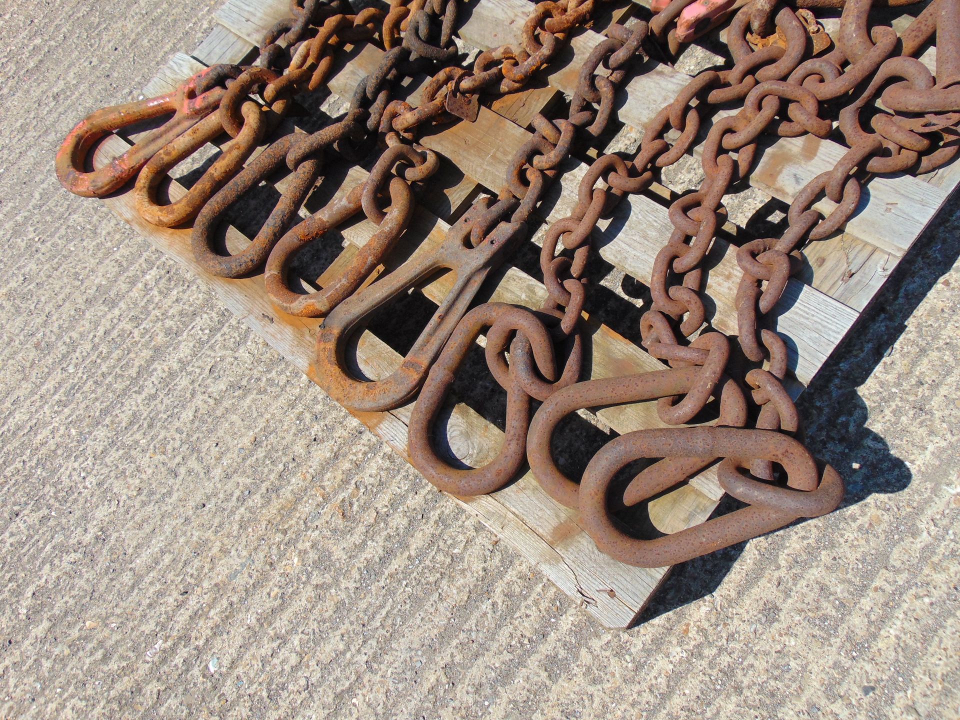 8 x Heavy Duty Recovery Chains - Image 3 of 3