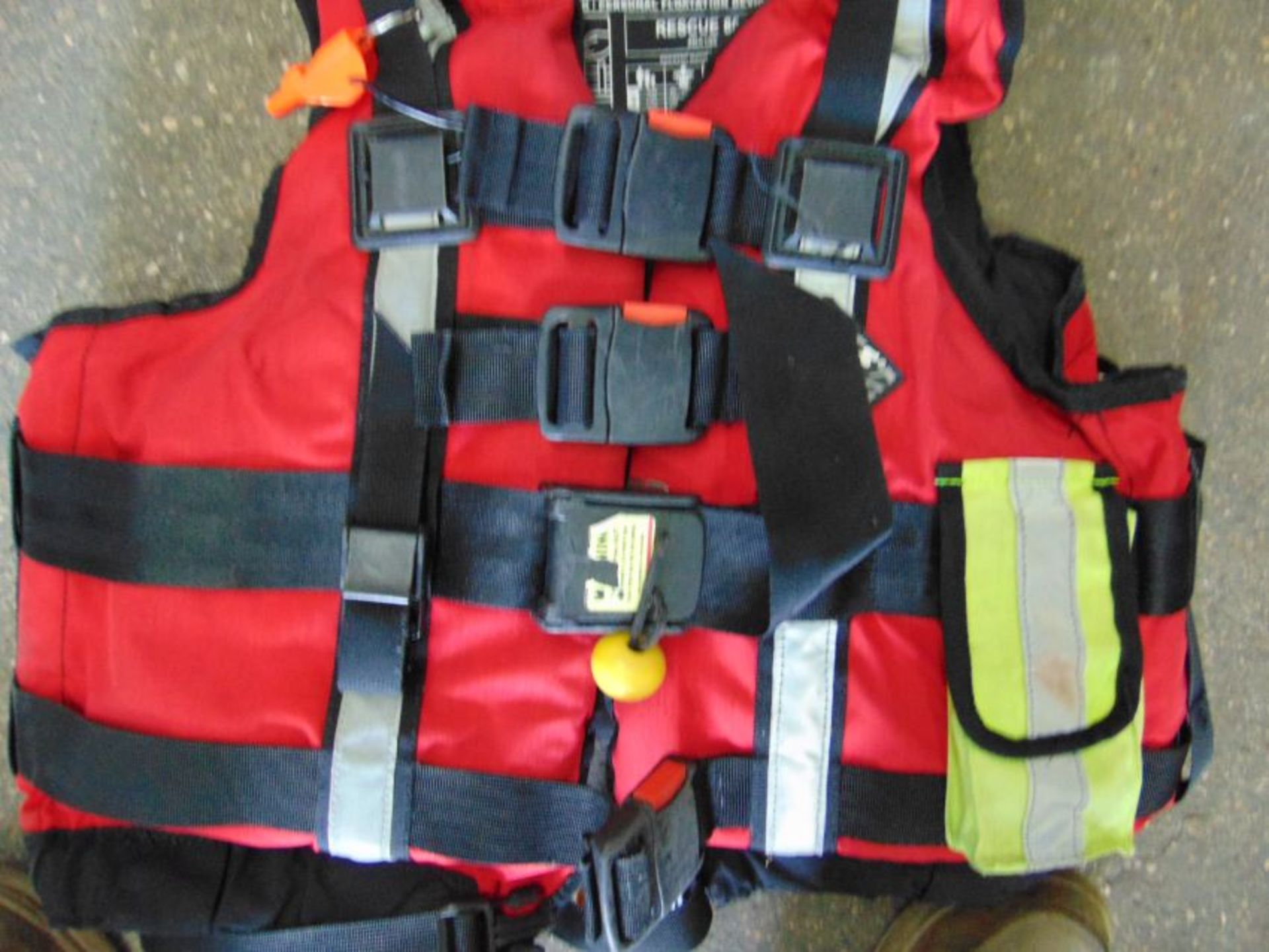 Palm Professional Rescue 800 Buoyancy Aid - PFD Personal Floatation Device Size L/XL - Image 2 of 4