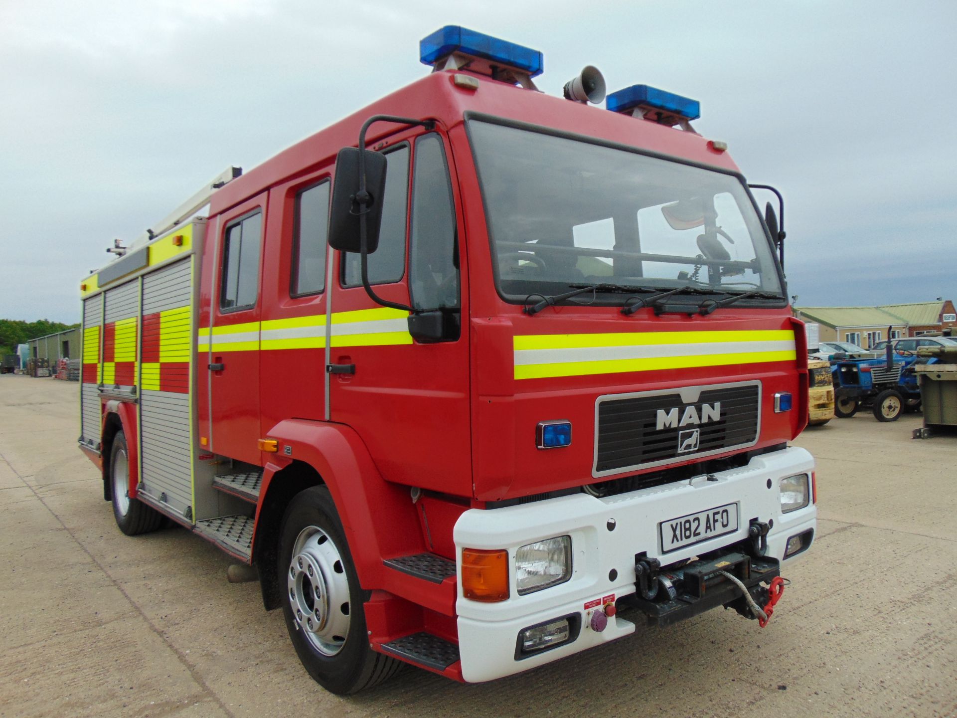 MAN 4x2 Fire Engine C/W Winch ONLY 43,461km - Image 2 of 43