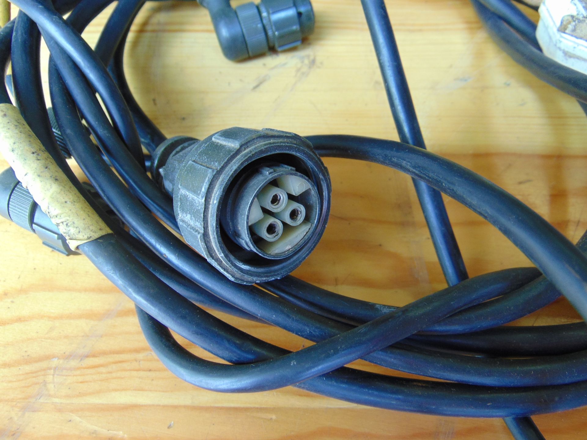 Clansman 240Volt AC/14-28 Volt DC Power Supply c/w Leads - Image 4 of 5