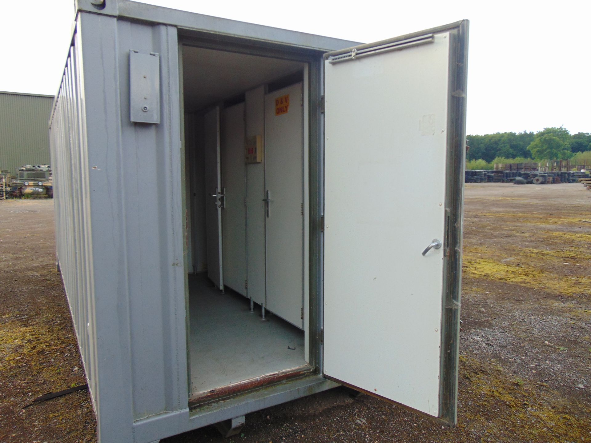 Demountable Front Line Ablution Unit in 20ft Container with hook loader, Twist Locks Etc - Image 12 of 31
