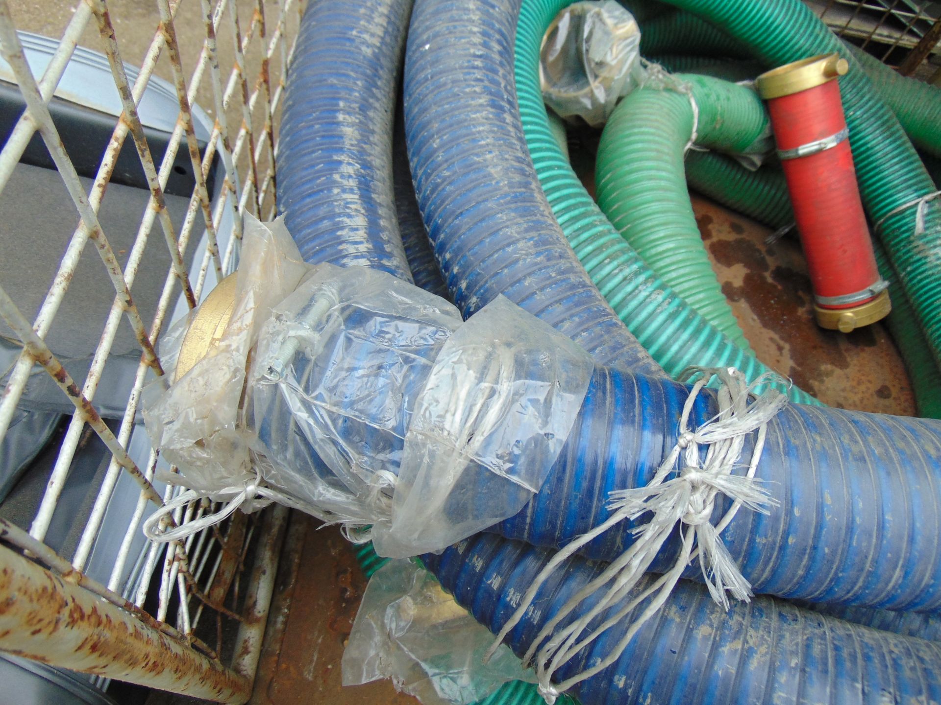 Flexi Hoses c/w Fittings - Image 3 of 4