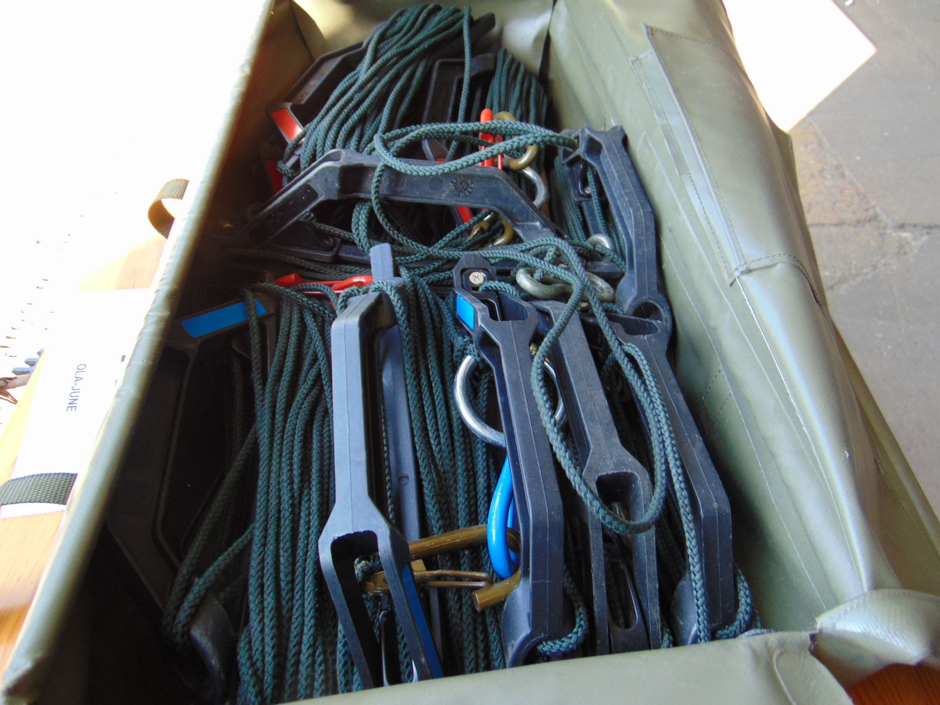 Mast System Antenna Kit in Transit Valise - Image 4 of 6