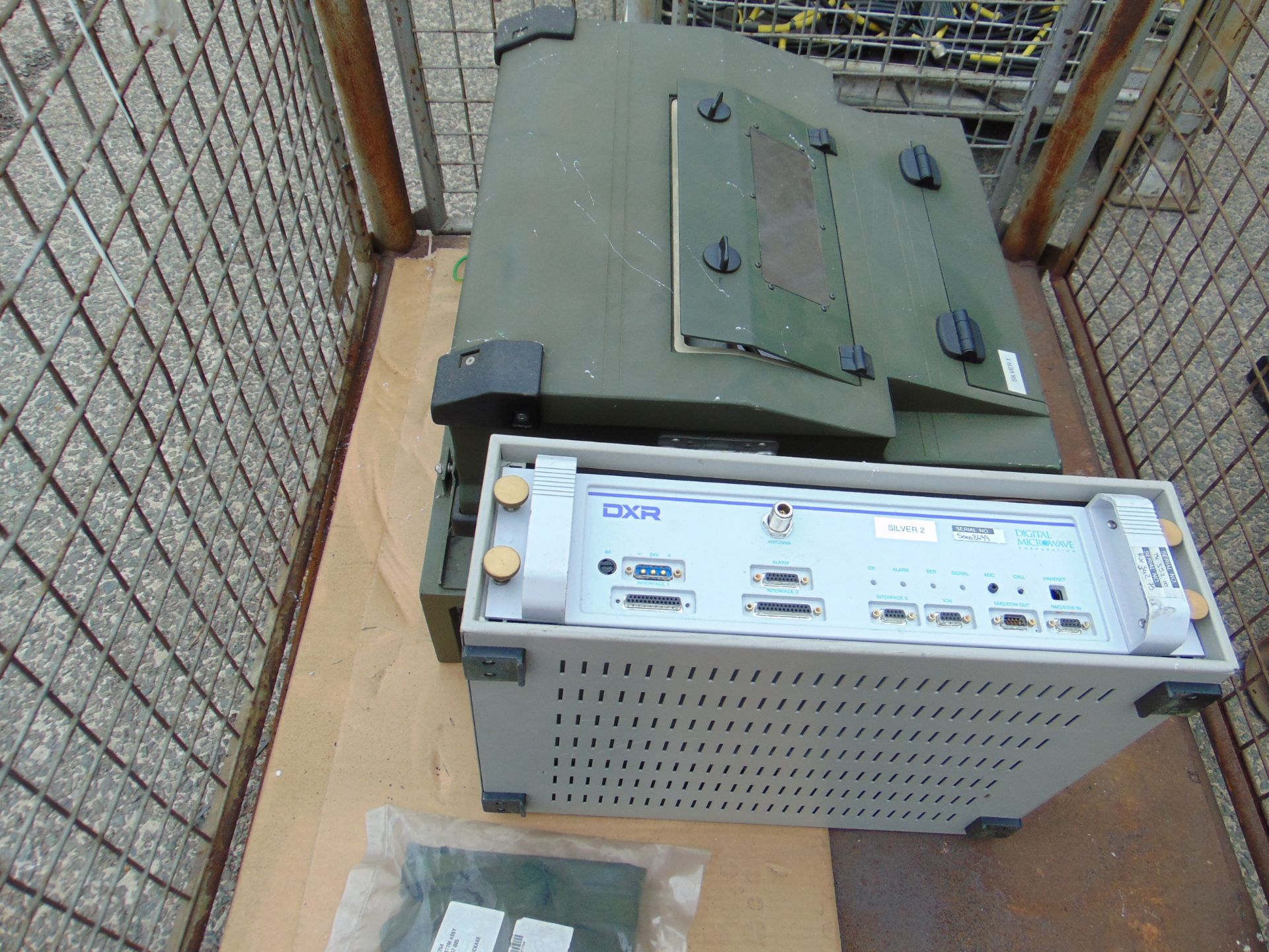 HP Desk Jet 690C Rugged issued Printer and DXR Radio Unit - Image 3 of 4