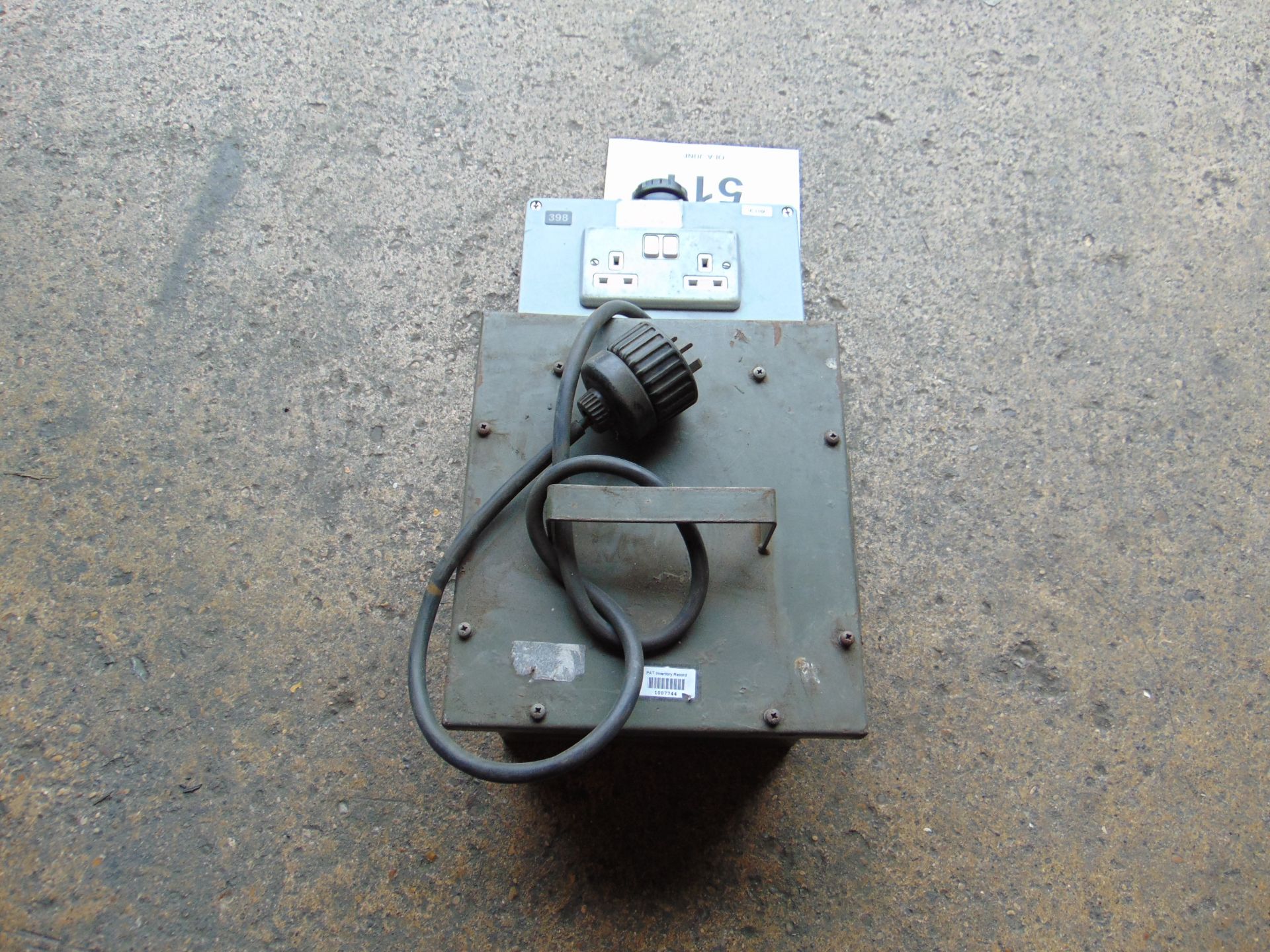 240/110 and 240volt Power Supply Units - Image 2 of 7