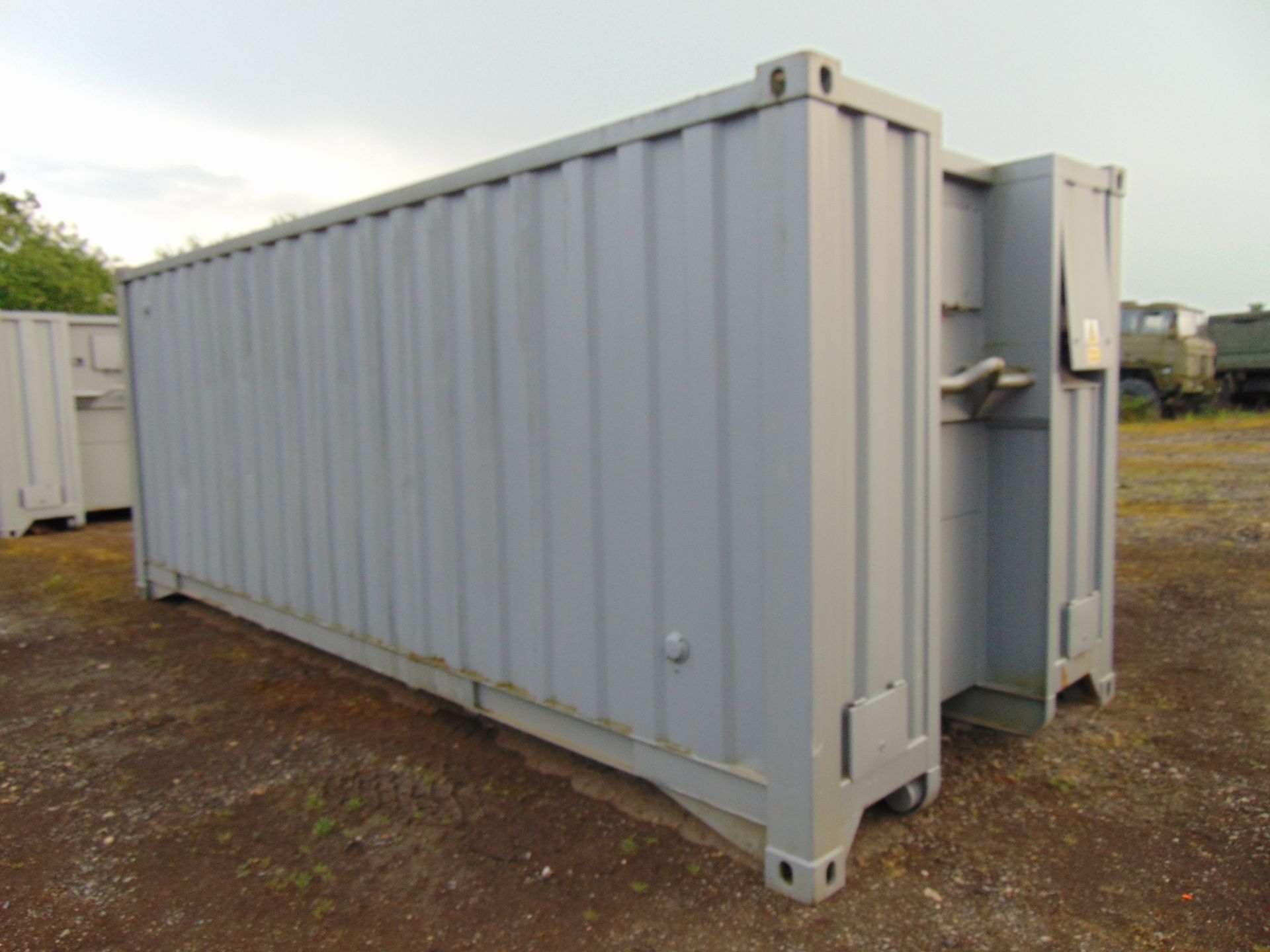 Demountable Front Line Ablution Unit in 20ft Container with hook loader, Twist Locks Etc - Image 7 of 31