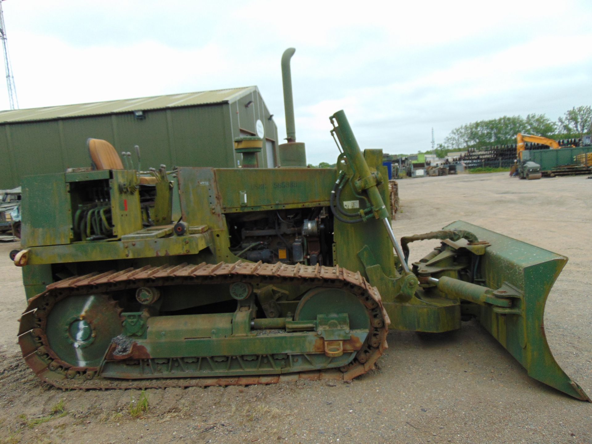 Case 1155E Tracked Drott Loader c/w Winch showing 34 hours - Image 4 of 22