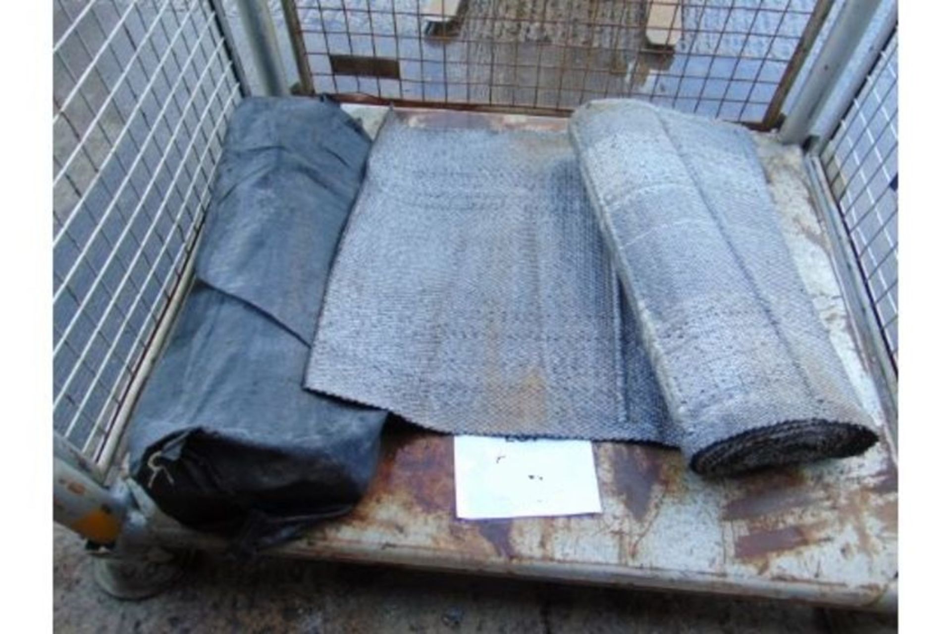 2x Land Rover Bog/Sand Recovery Mats - Image 2 of 4