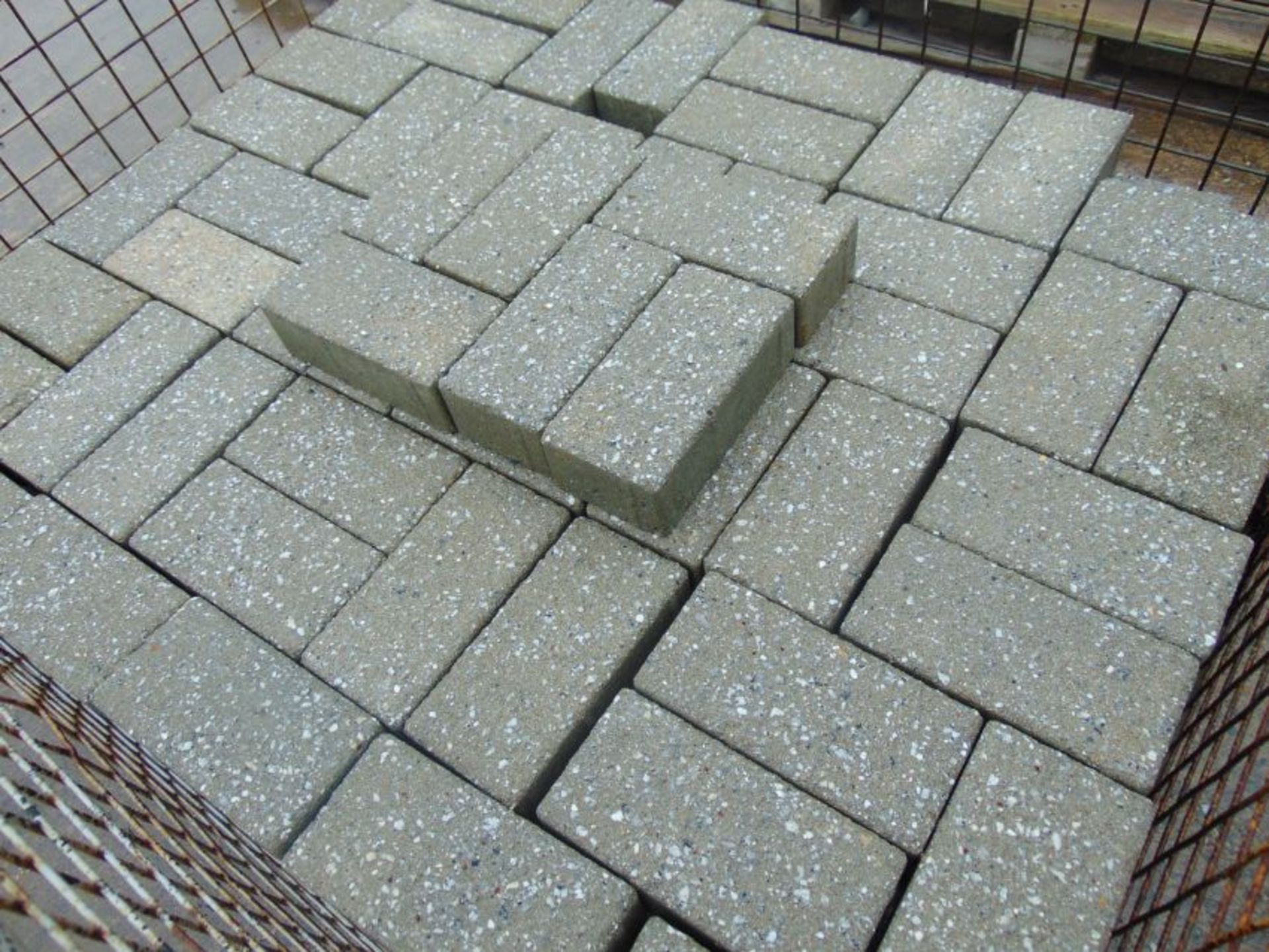 Approx 7 Square Metres of Block Paving - Image 2 of 2
