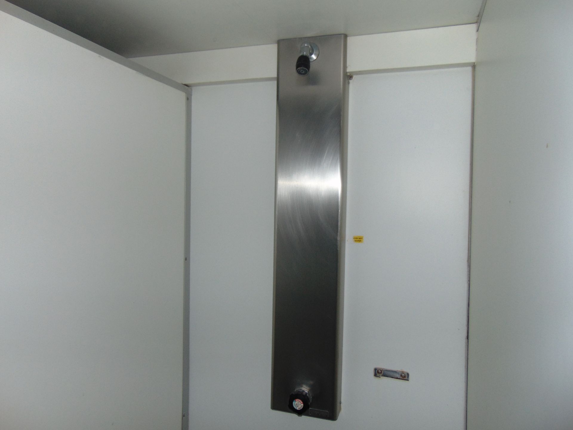 Demountable Front Line Ablution Unit in 20ft Container with hook loader, Twist Locks Etc - Image 26 of 31