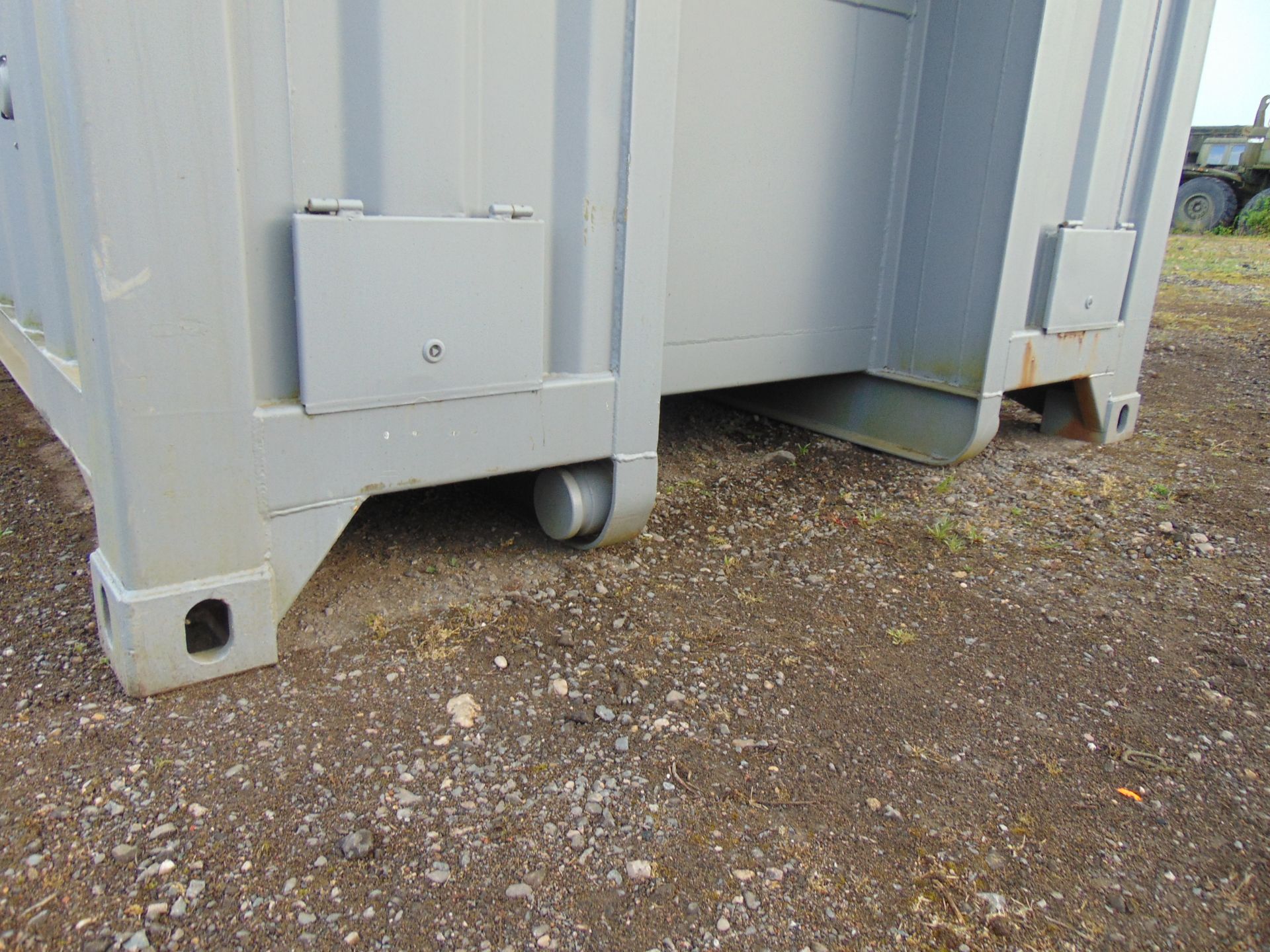 Demountable Front Line Ablution Unit in 20ft Container with hook loader, Twist Locks Etc - Image 10 of 31