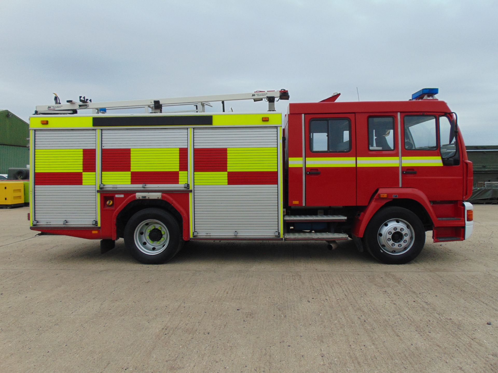 MAN 4x2 Fire Engine C/W Winch ONLY 43,461km - Image 7 of 43