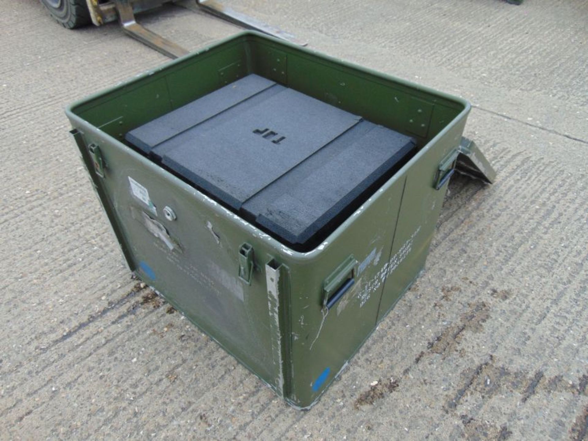 Large Aluminium Storage Box 0.85m x 0.73m x 0.66m - Image 4 of 4