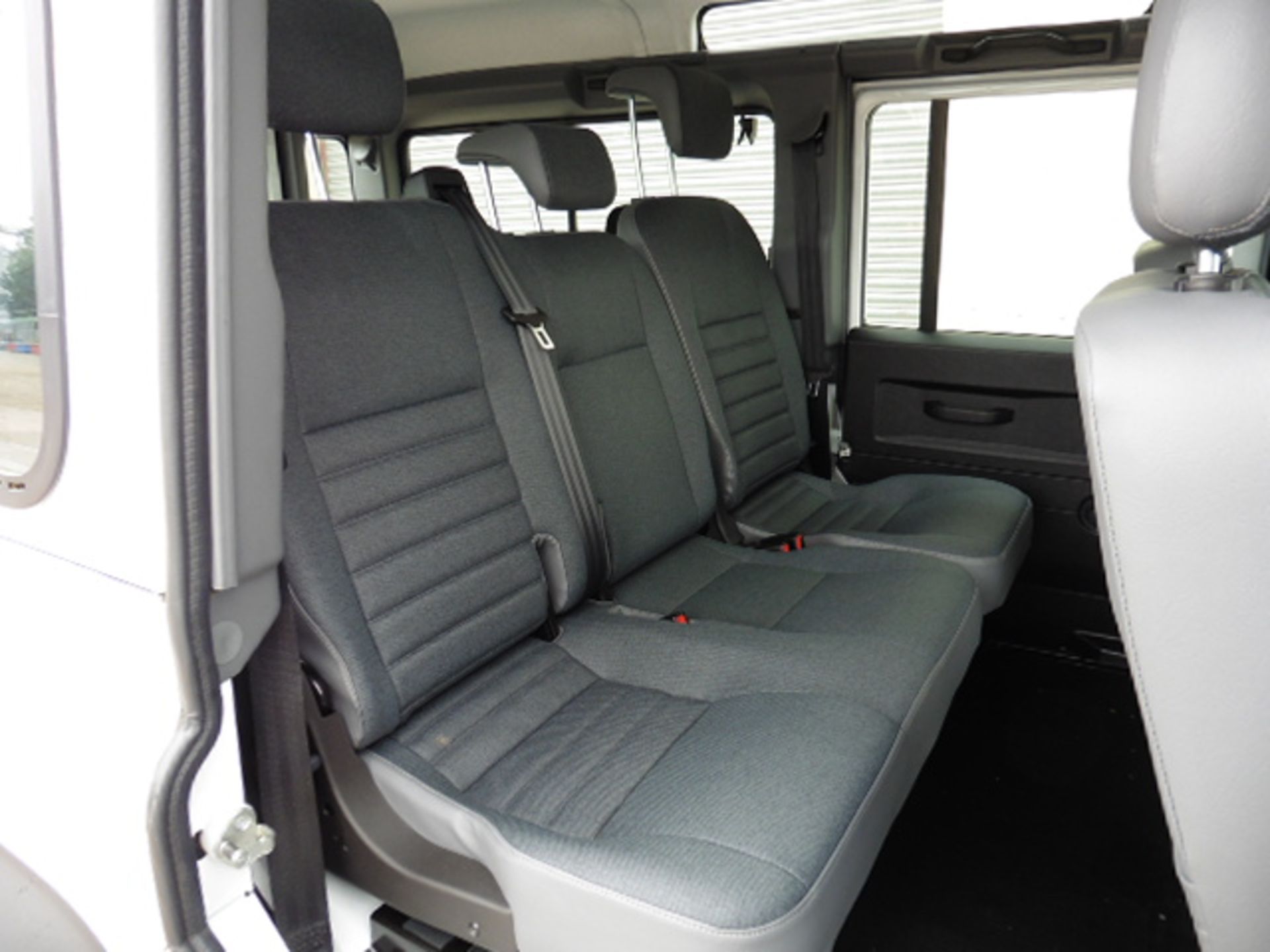 Delivery Mileage 2013 model year Land Rover Defender 110 5 door station wagon LHD - Image 11 of 20