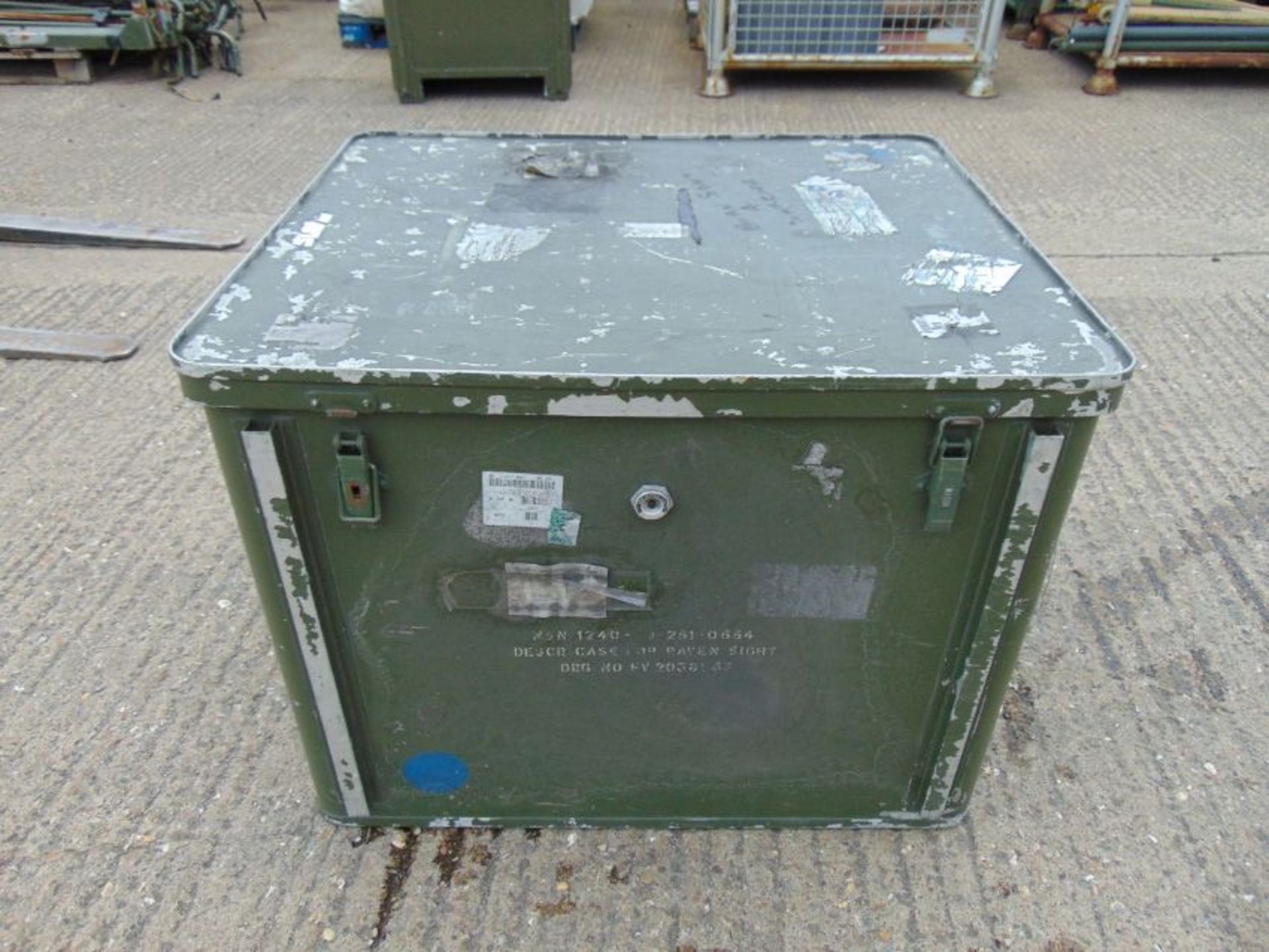 Large Aluminium Storage Box 0.85m x 0.73m x 0.66m - Image 2 of 4