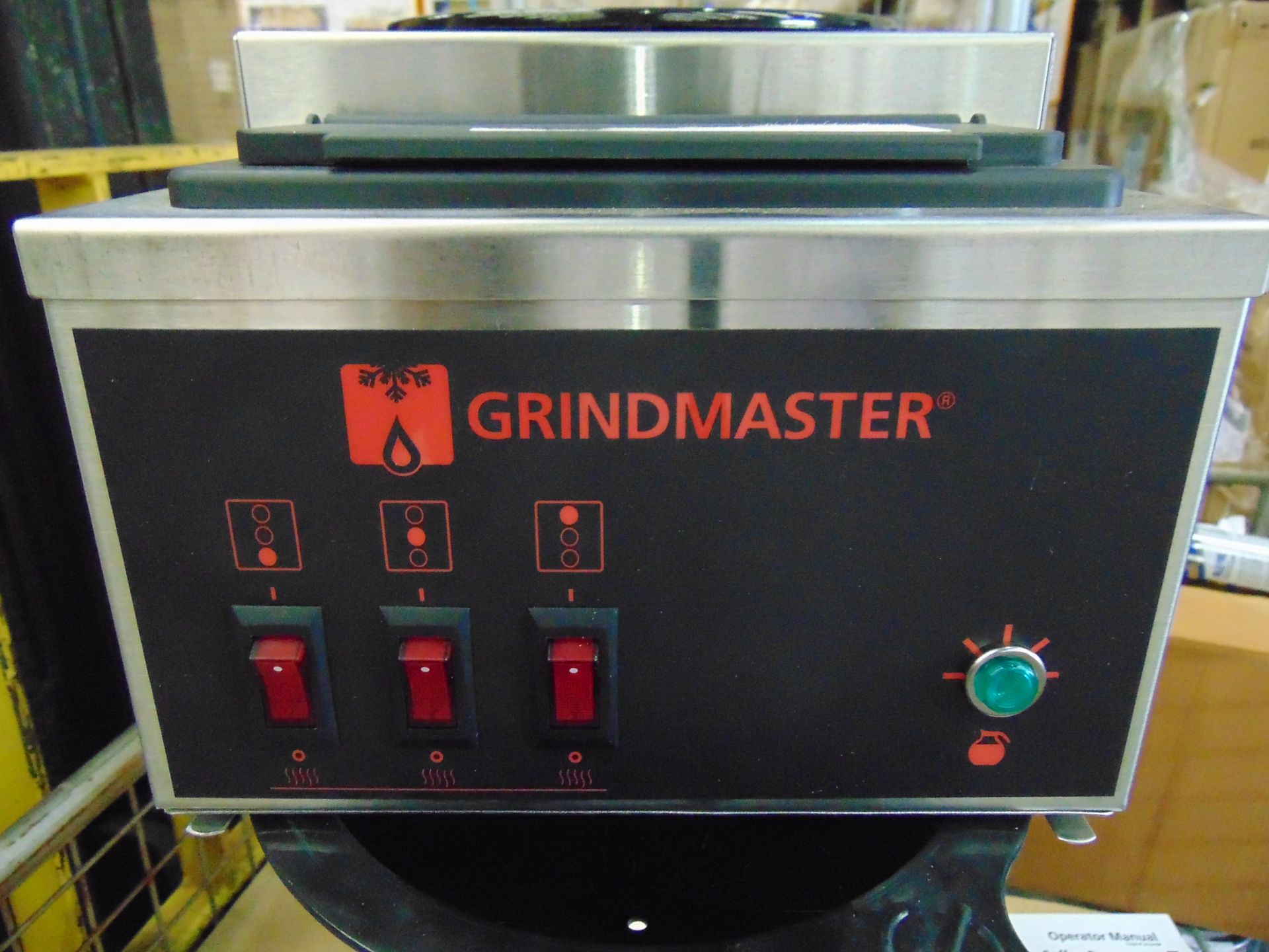 New Unissued Grind master 240Volt Pour Over Professional Coffee Maker in Original box - Image 4 of 12