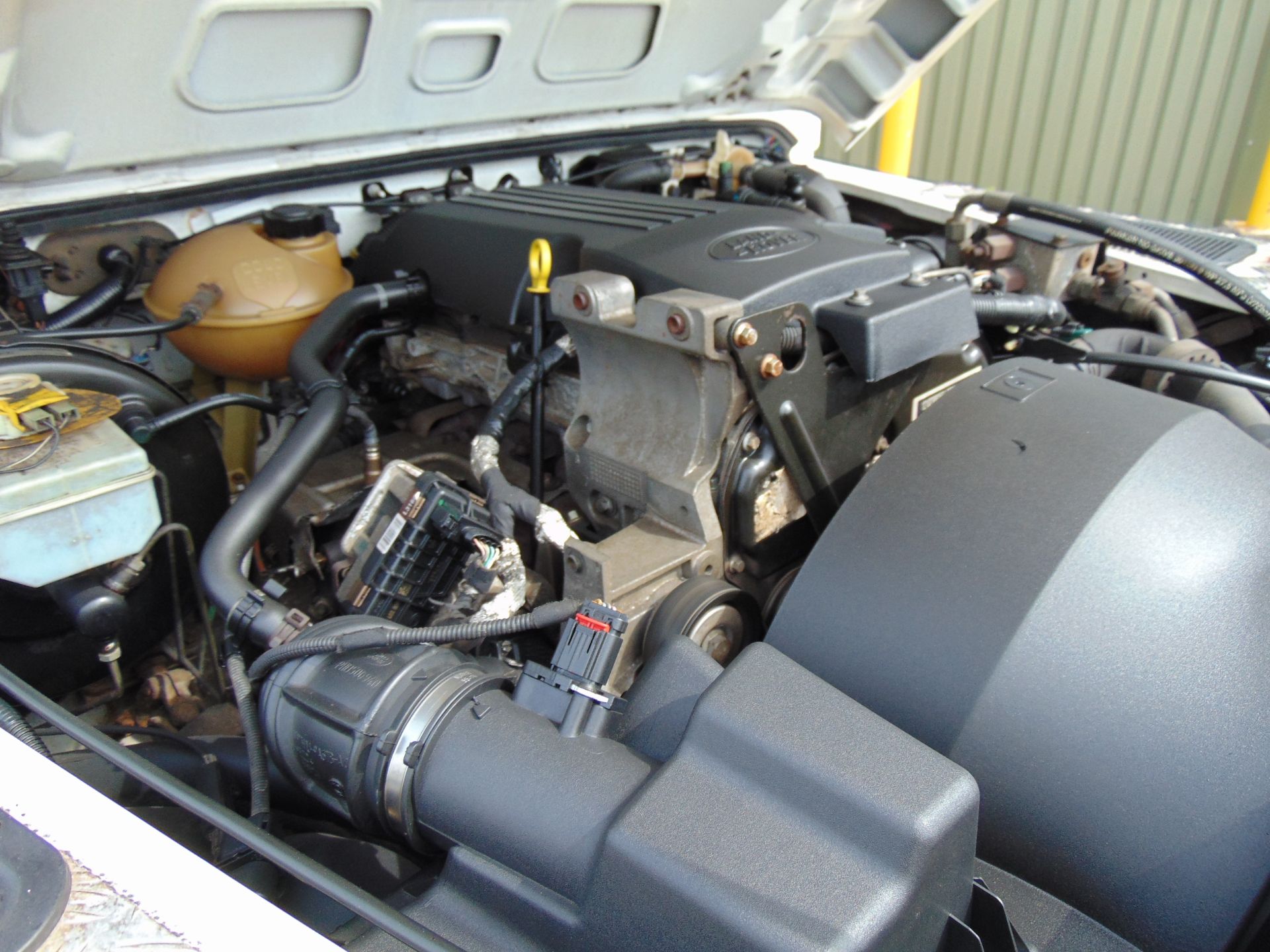 2013 Land Rover Defender 110 Puma hardtop 4x4 Utility vehicle (mobile workshop) with hydraulic winch - Image 38 of 44