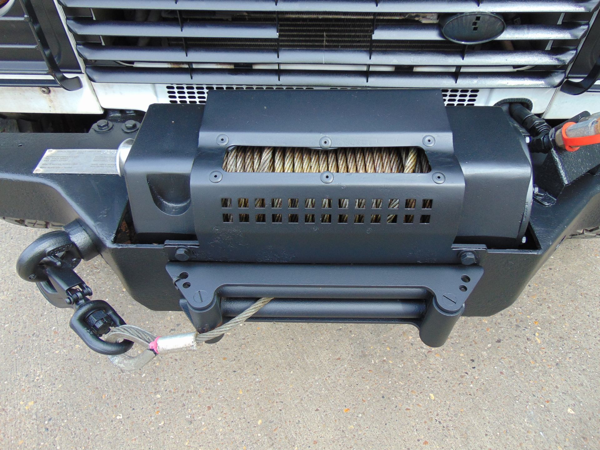2013 Land Rover Defender 110 Puma hardtop 4x4 Utility vehicle (mobile workshop) with hydraulic winch - Image 24 of 44