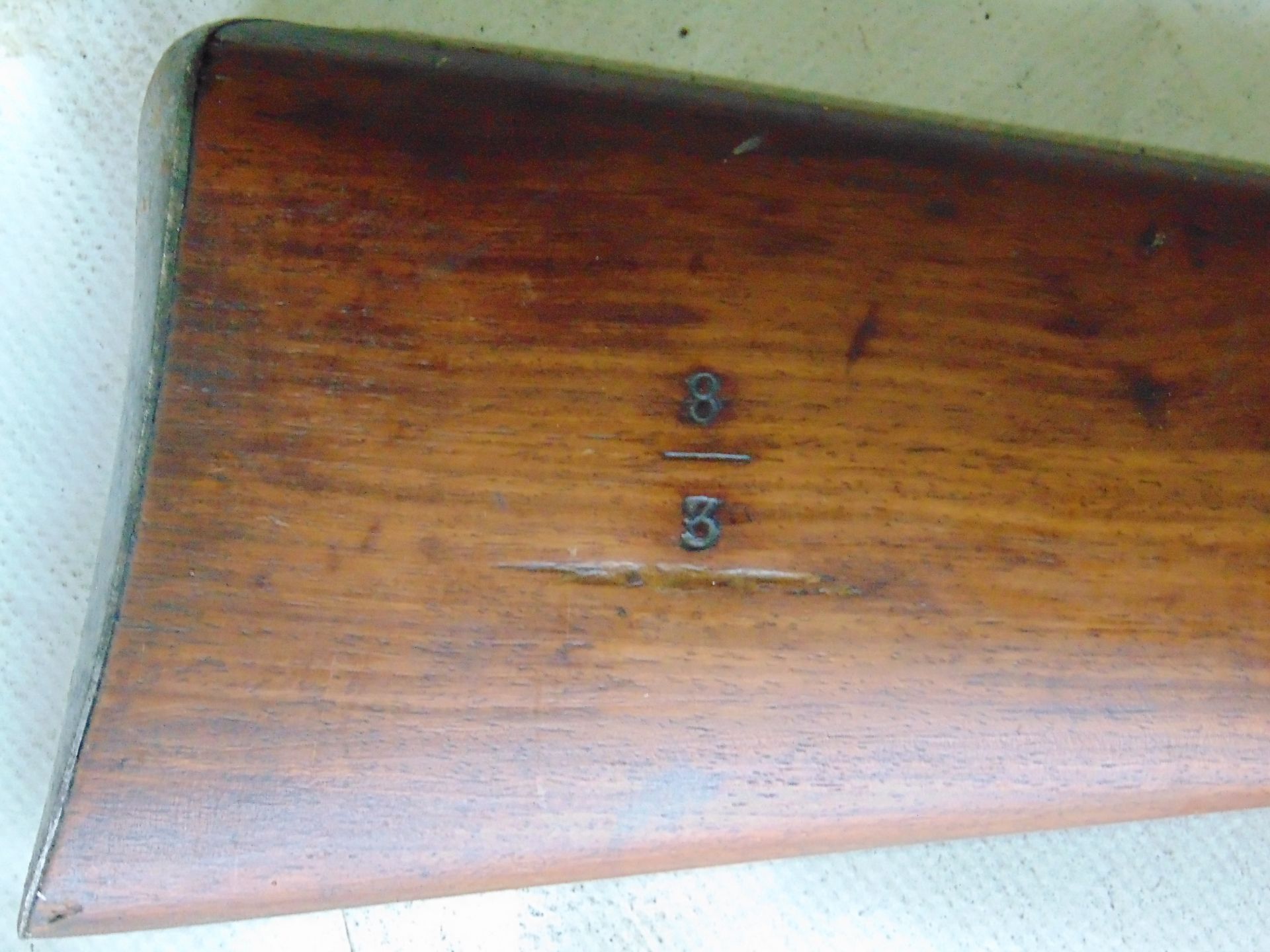 BRITISH FLINT LOCK CARBINE RIFLE WITH ORIGINAL MARKS, RODS, ETC - Image 5 of 9