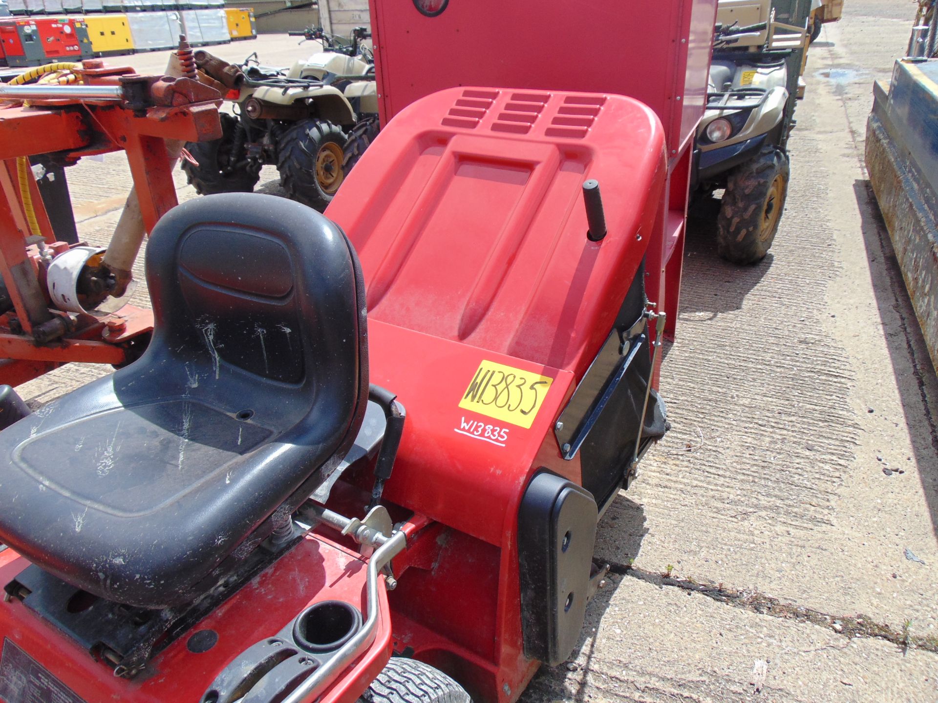 Countax 350H Ride on Mower c/w Collector etc - Image 14 of 16
