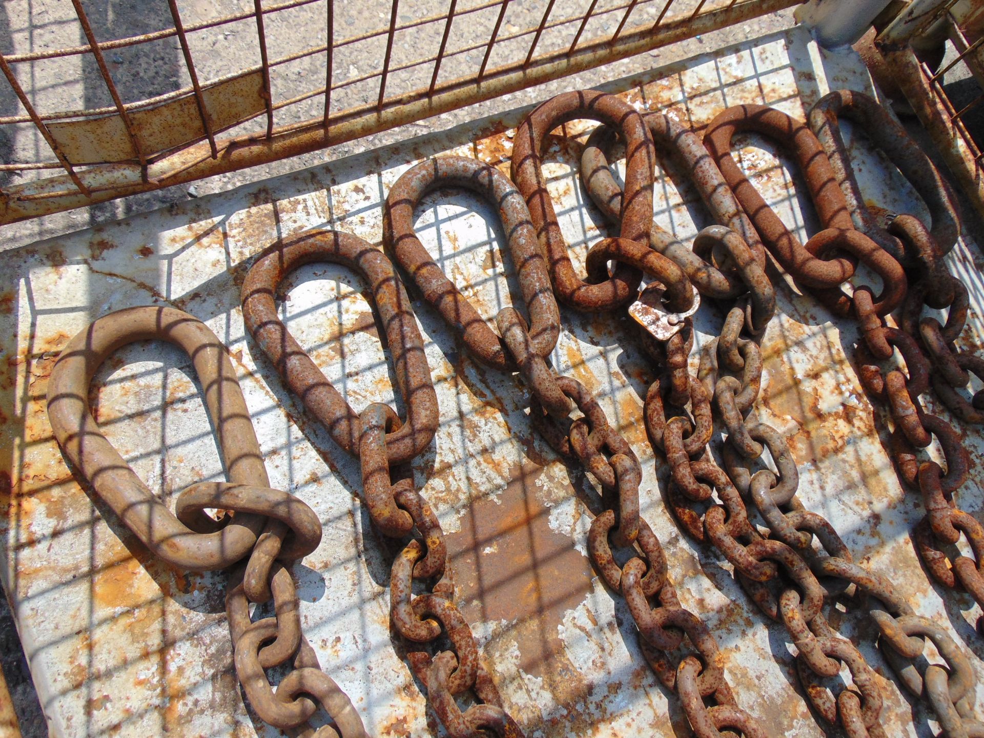 7 x Heavy Duty 3 tonne Recovery Chains - Image 2 of 3