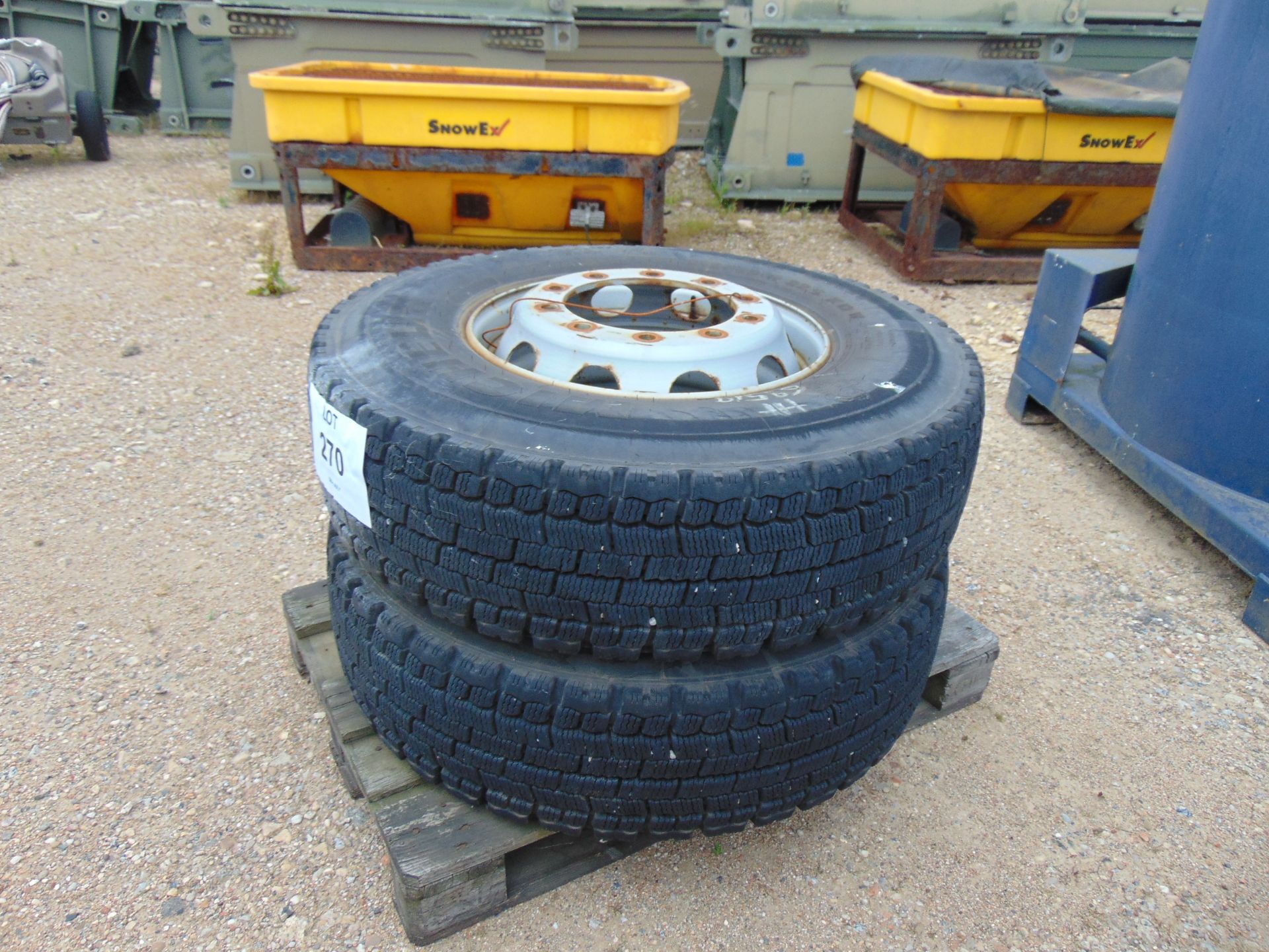 2 x Michelin ICE GRIP 315/80 R22.5 on Rims - Image 5 of 5