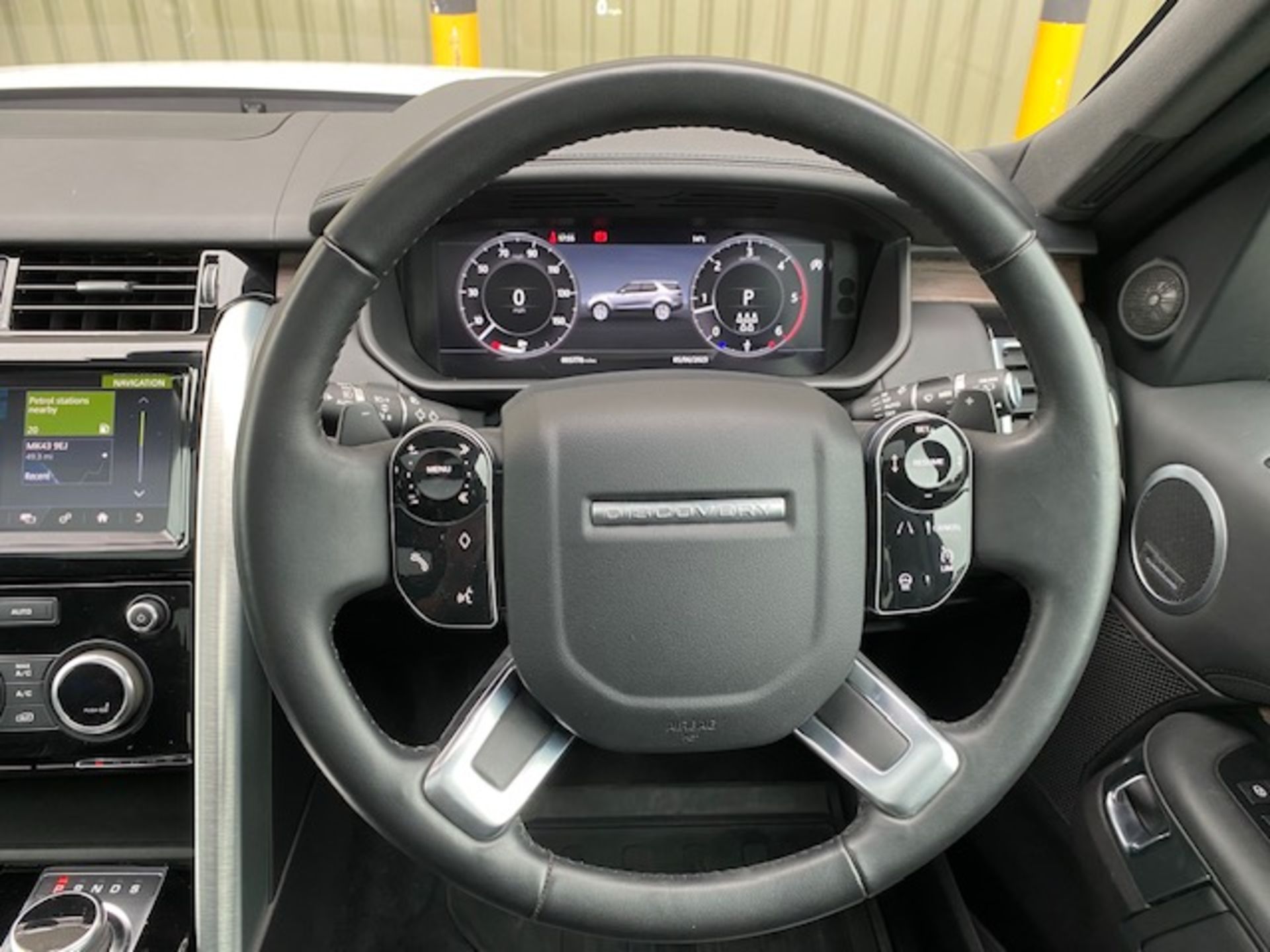 2019 model year Land Rover Discovery 5 3.0 TDV6 HSE Luxury RHD ONLY 5778 MILES! - Bild 15 aus 21