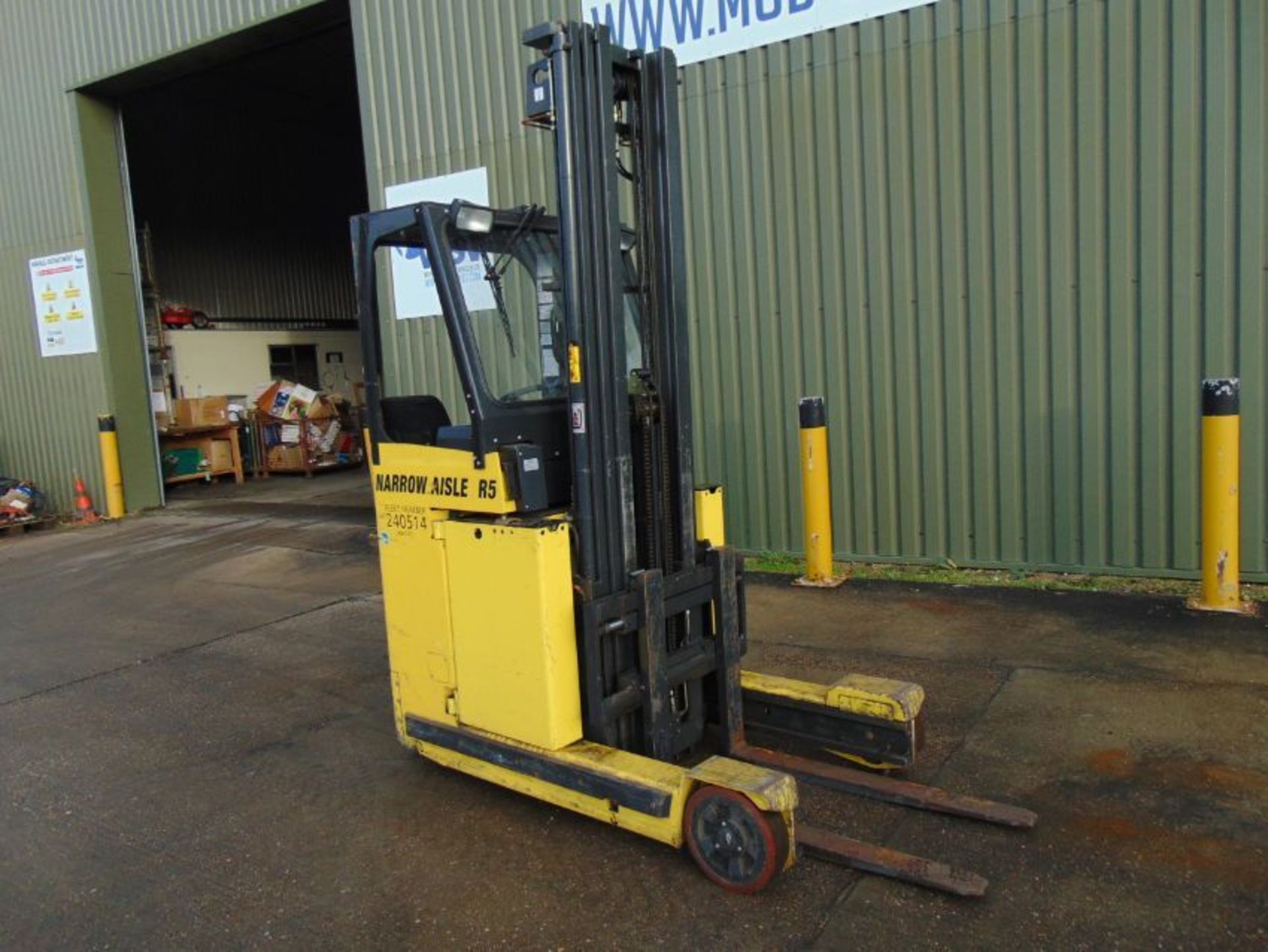 Narrow Aisle R5.16N Electric Reach Forklift - Bild 2 aus 20