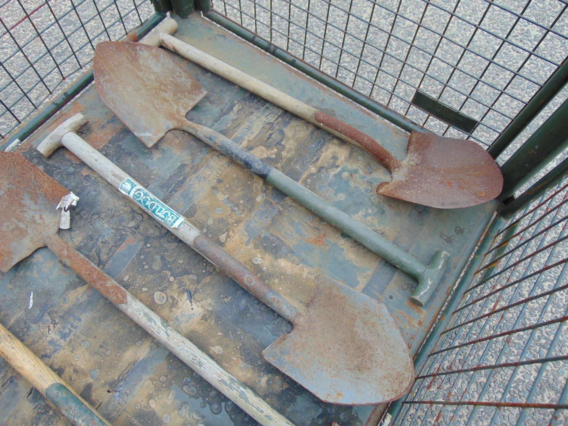 6 x T Handle Shovels - Image 2 of 3